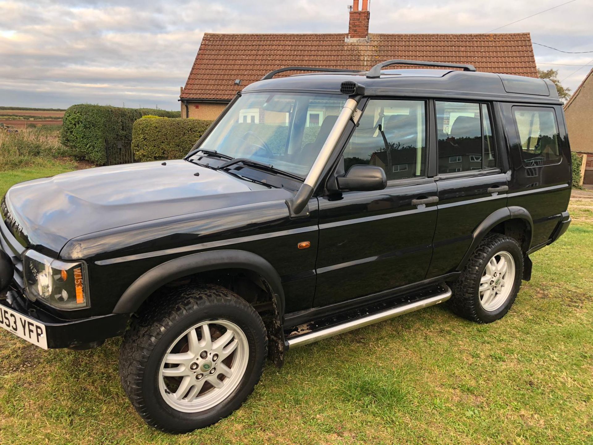 2003 LAND ROVER DISCOVERY TD5 GS AUTO 7 SEAT BLACK ESTATE, 132,559 MILES, 2.5 DIESEL ENGINE *NO VAT* - Image 4 of 15