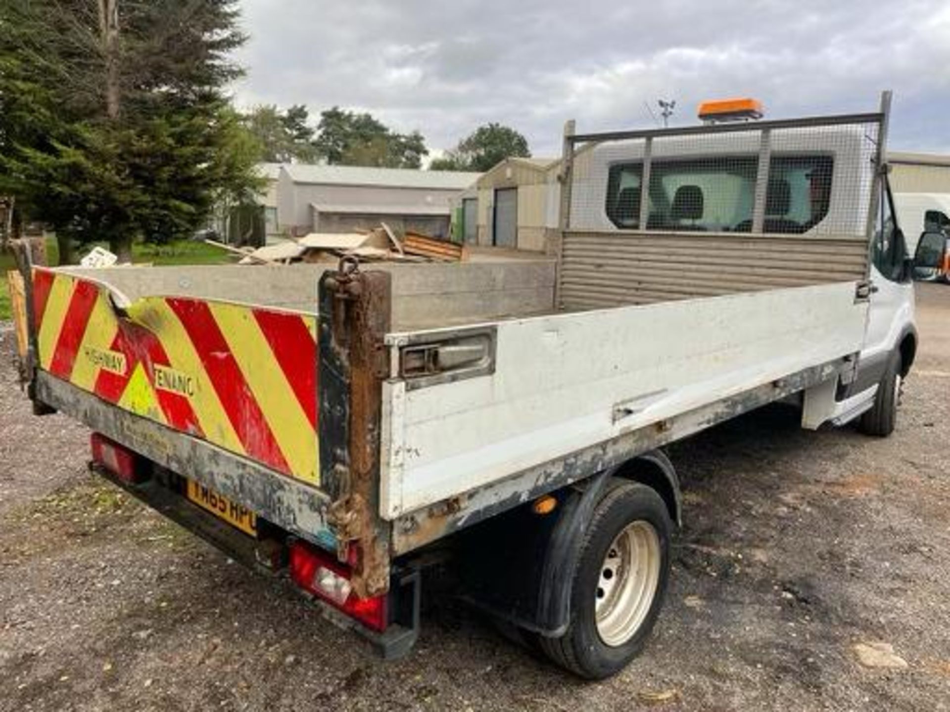 2015/65 FORD TRANSIT 350 TIPPER, 130K MILES, SHOWING 1 PREVIOUS KEEPERS, 2.2 DIESEL *PLUS VAT* - Image 7 of 9