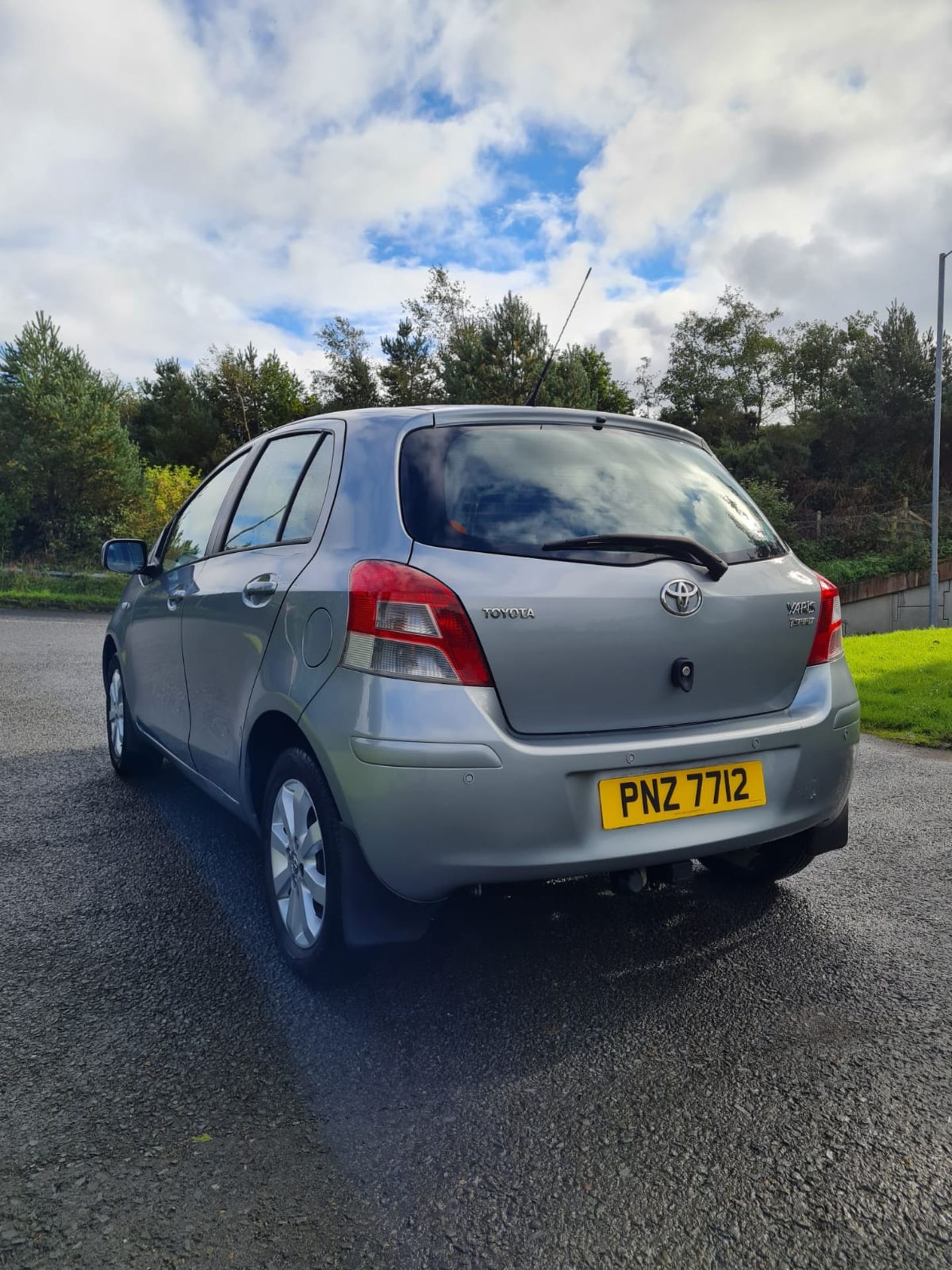 2011 TOYOTA YARIS T SPIRIT VVT-I SILVER HATCHBACK, 1.3 PETROL, 85K MILES *NO VAT* - Image 3 of 7