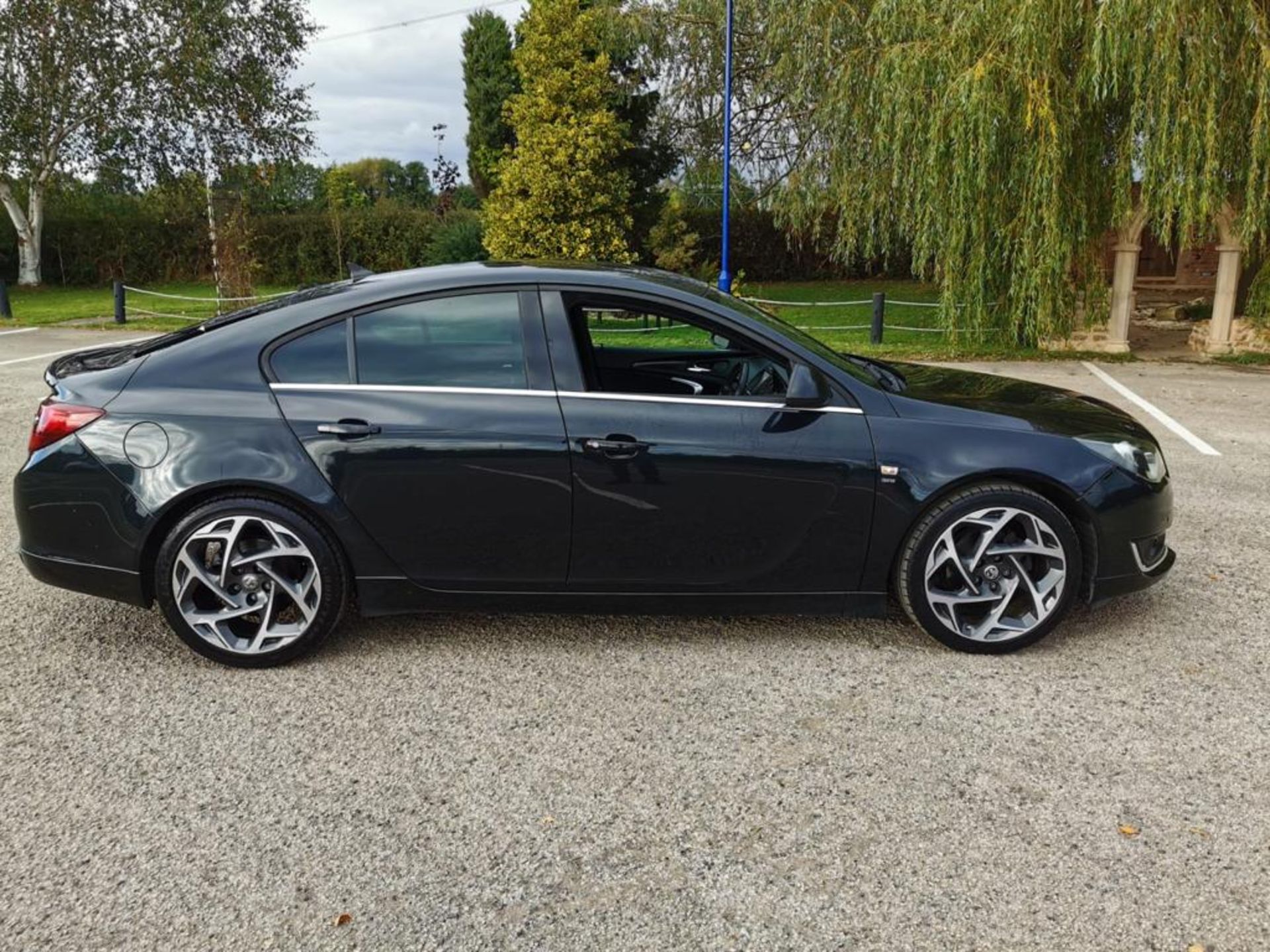 2015 VAUXHALL INSIGNIA SRI NAV VX CDTIECO SS BLACK ESTATE, 2.0 DIESEL, 147,437 MILES WITH FSH - Image 8 of 26