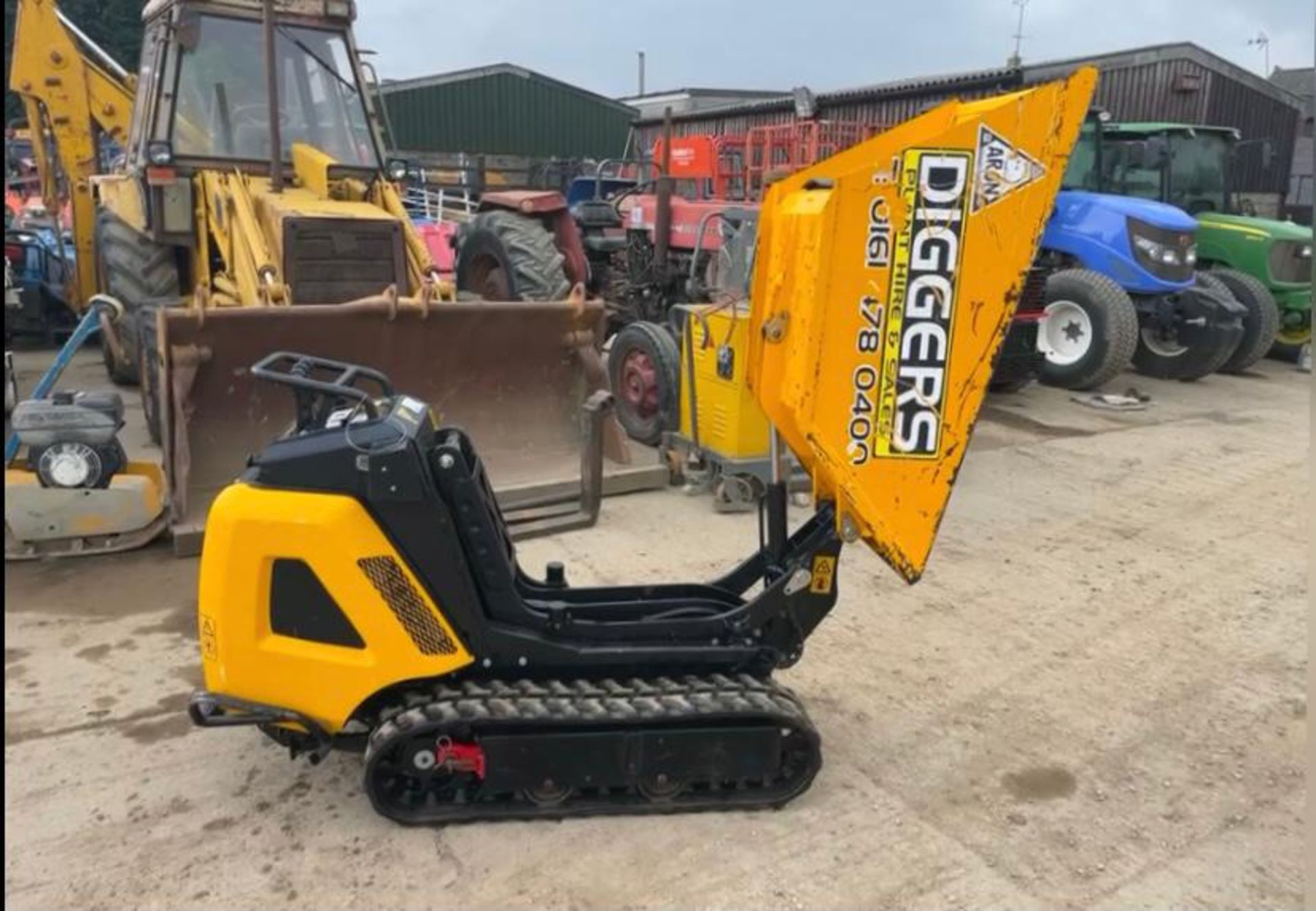 2018 JCB HTD-5 DIESEL TRACKED DUMPER, RUNS DRIVES AND WORKS WELL, HIGH TIP DUMP *PLUS VAT* - Image 2 of 7