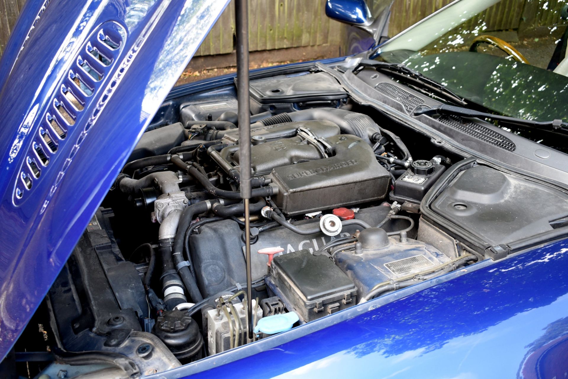 2003 JAGUAR XKR SUPERCHARGED BLUE AUTO, 115K MILES, 4.2 PETROL ENGINE *NO VAT* - Image 6 of 14