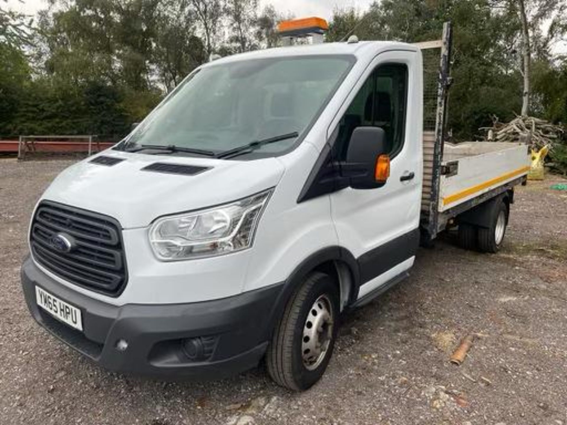 2015/65 FORD TRANSIT 350 TIPPER, 130K MILES, SHOWING 1 PREVIOUS KEEPERS, 2.2 DIESEL *PLUS VAT* - Image 3 of 9