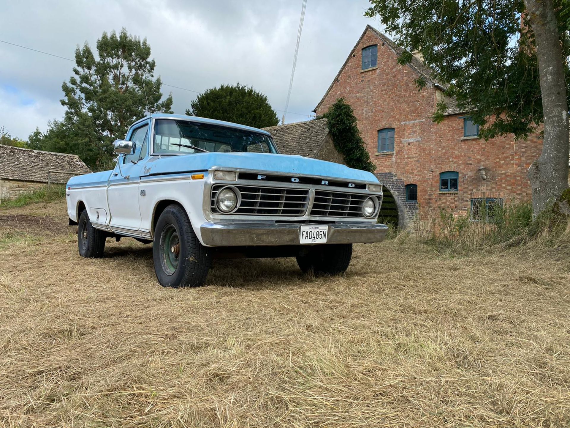 1975 FORD F-250 6.4 (390) V8, 4 SPEED MANUAL, HAS JUST BEEN REGISTERED, NEW BENCH SEAT *NO VAT* - Image 2 of 22