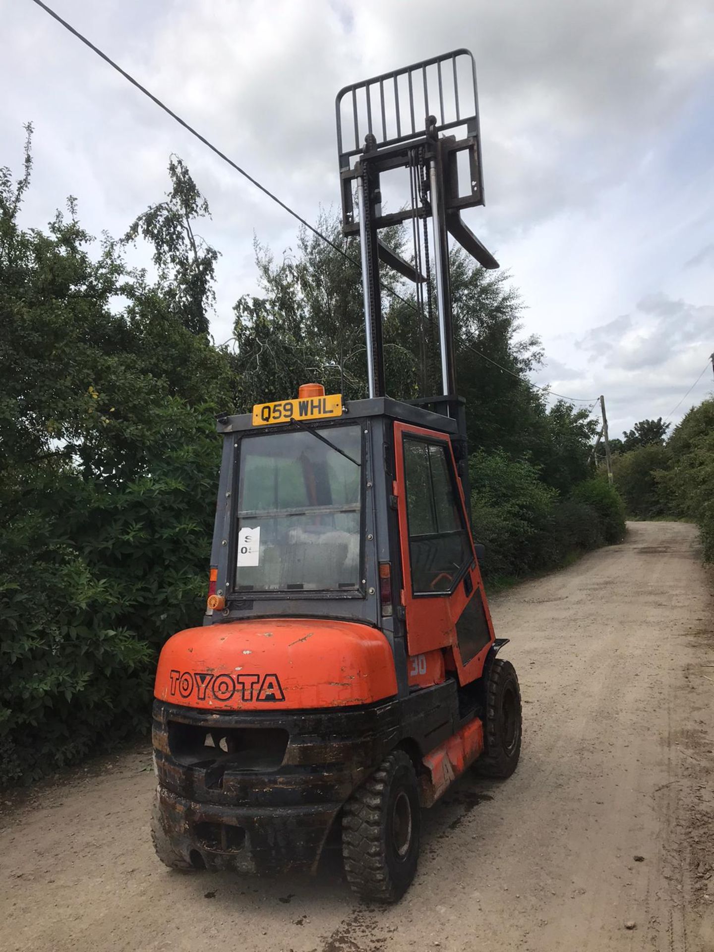 TOYOTA 30 FORKLIFT, RUNS, DRIVES AND LIFTS *PLUS VAT* - Image 3 of 5