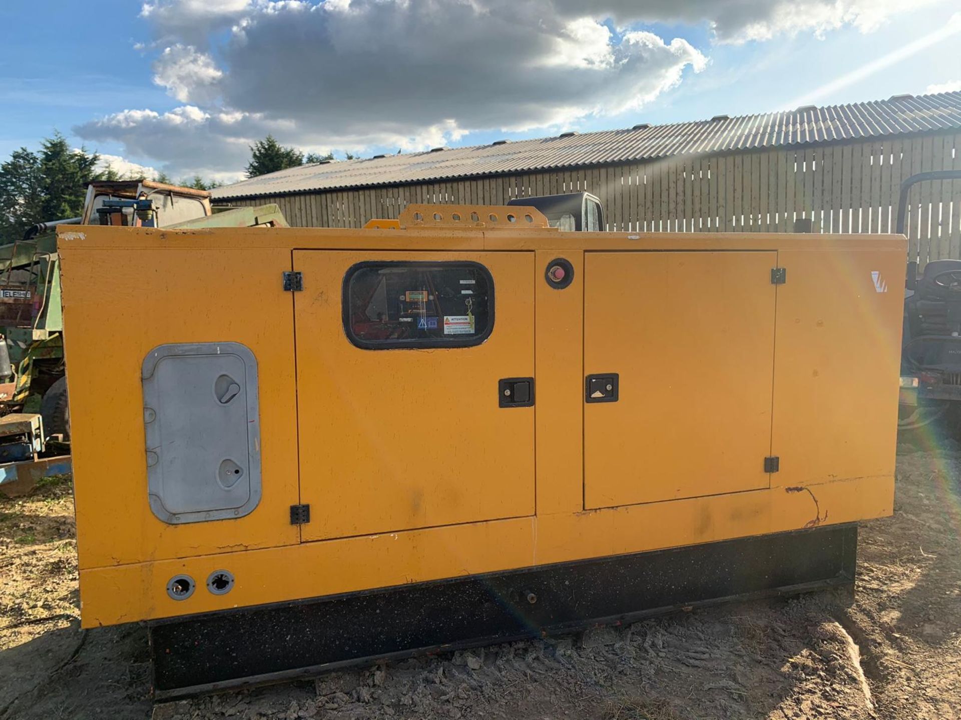 2007 VOLVO 150KvA DIESEL GENERATOR, RUNS AND WORKS, 6 CYLINDER VOLVO DIESEL ENGINE *PLUS VAT* - Image 3 of 14