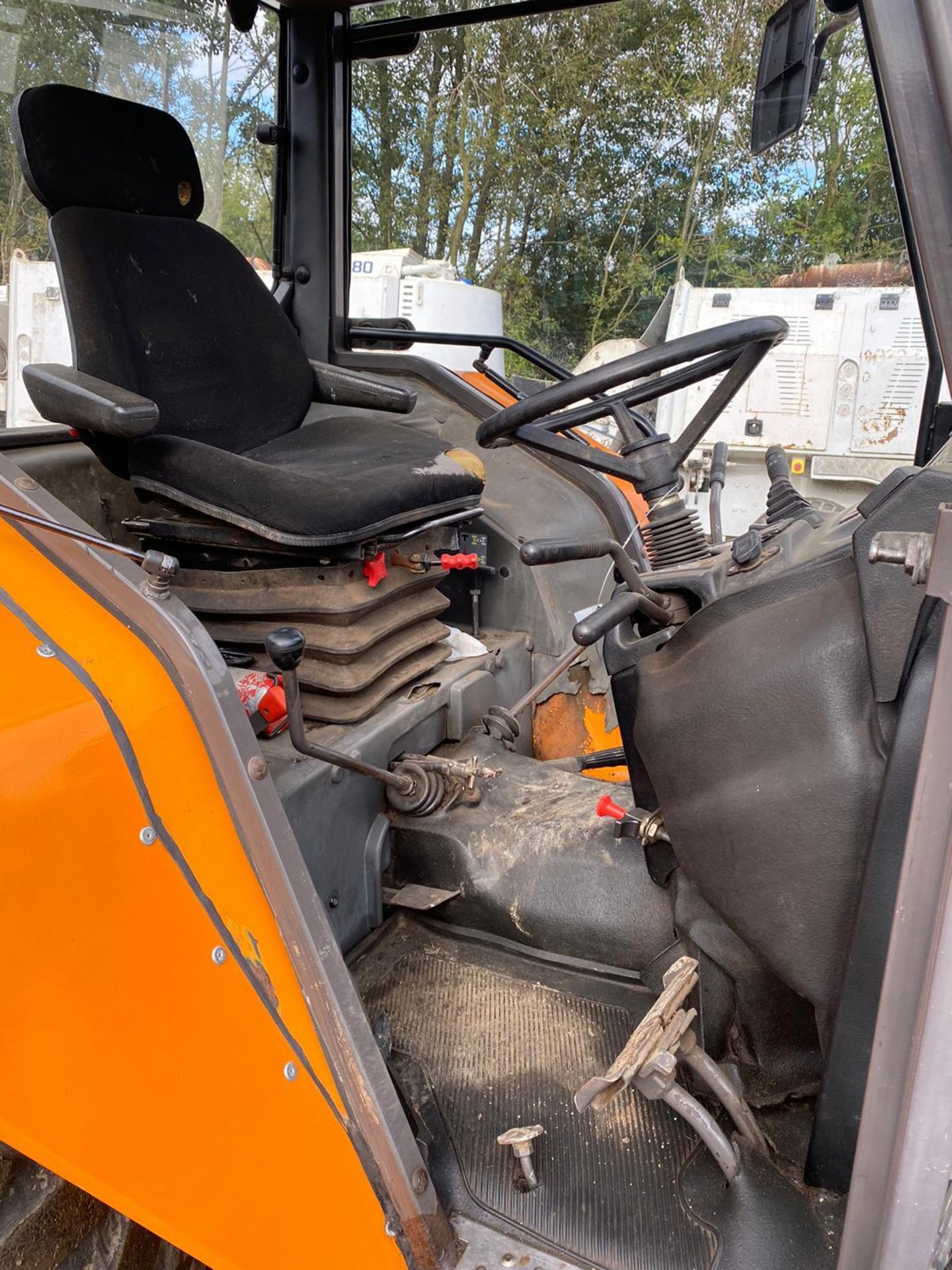 2005 RENAULT 210 PALES TRACTOR, RUNS AND DRIVES *PLUS VAT* - Image 5 of 5