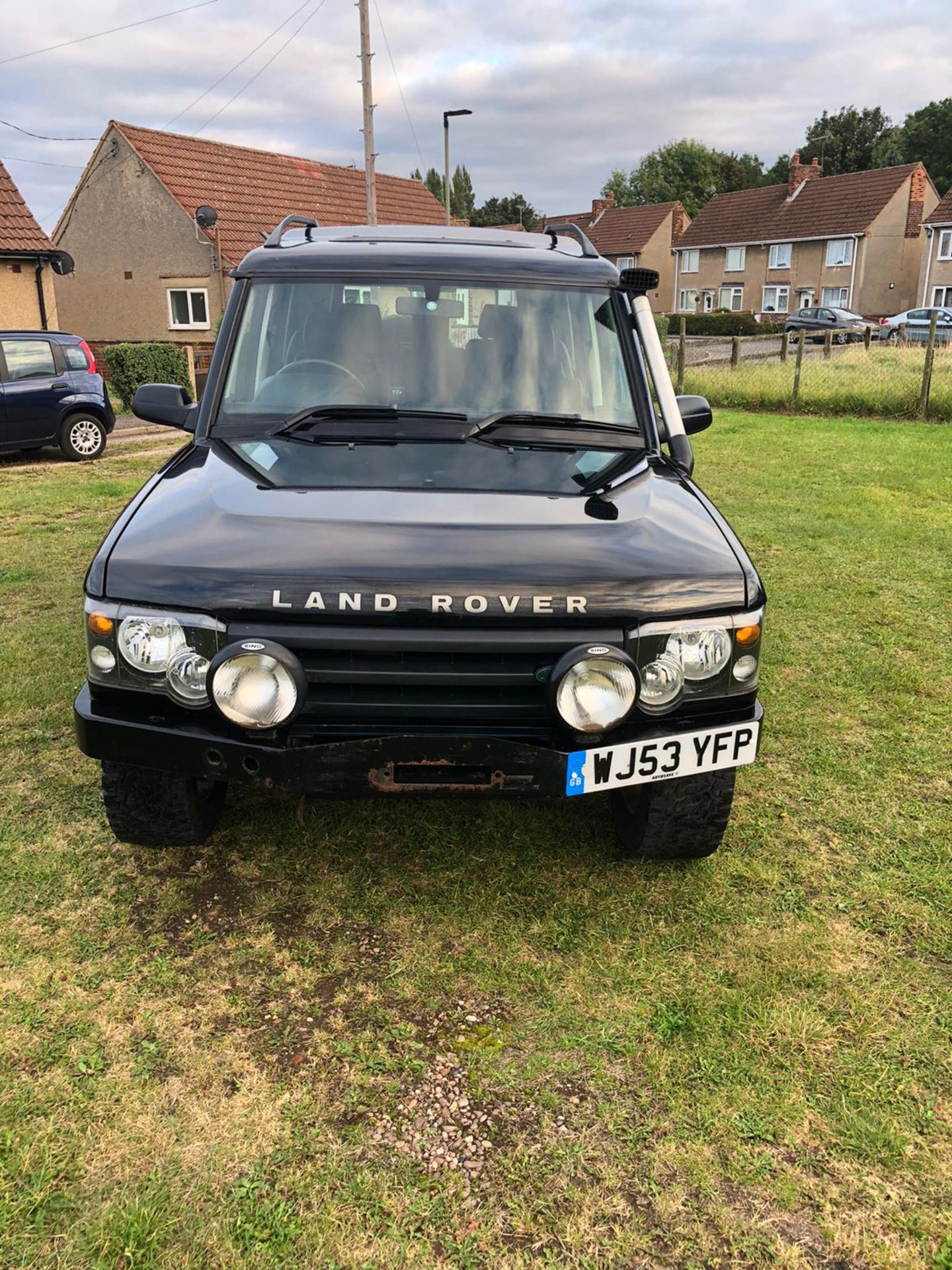 2003 LAND ROVER DISCOVERY TD5 GS AUTO 7 SEAT BLACK ESTATE, 132,559 MILES, 2.5 DIESEL ENGINE *NO VAT* - Image 2 of 15