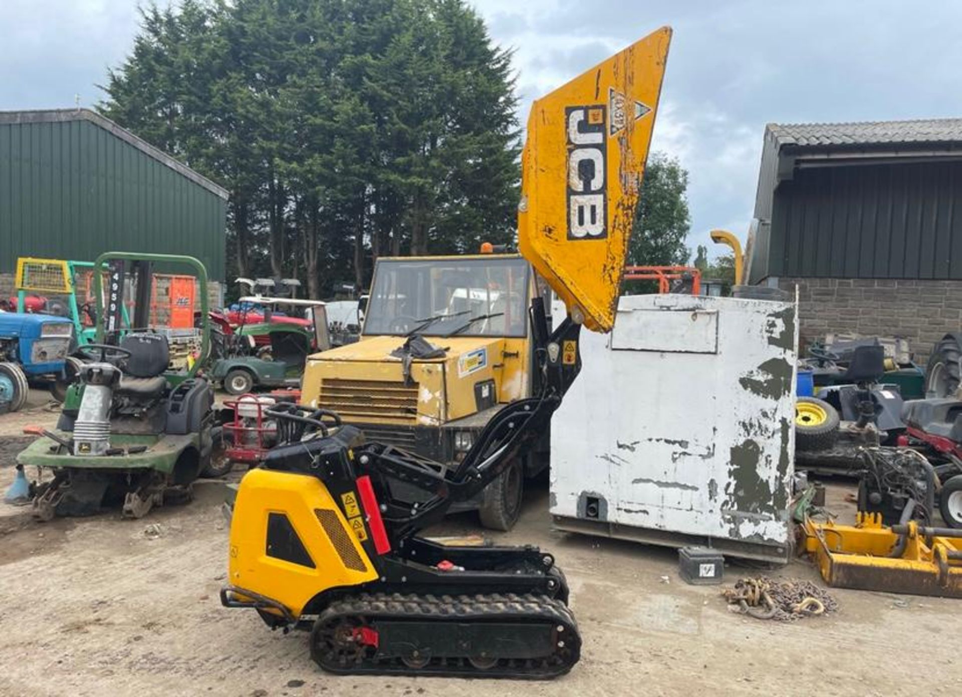 2019 JCB HTD-5 DIESEL TRACKED DUMPER, RUNS DRIVES AND WORKS WELL, ELECTRIC OR PULL START *PLUS VAT* - Image 5 of 10