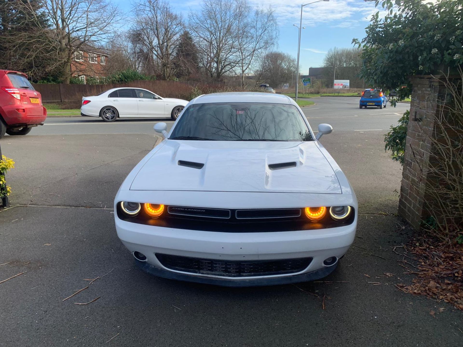 DODGE CHALLENGER 2019, 3.6 V6, 5826 MILEAGE *PLUS VAT* - Image 2 of 13