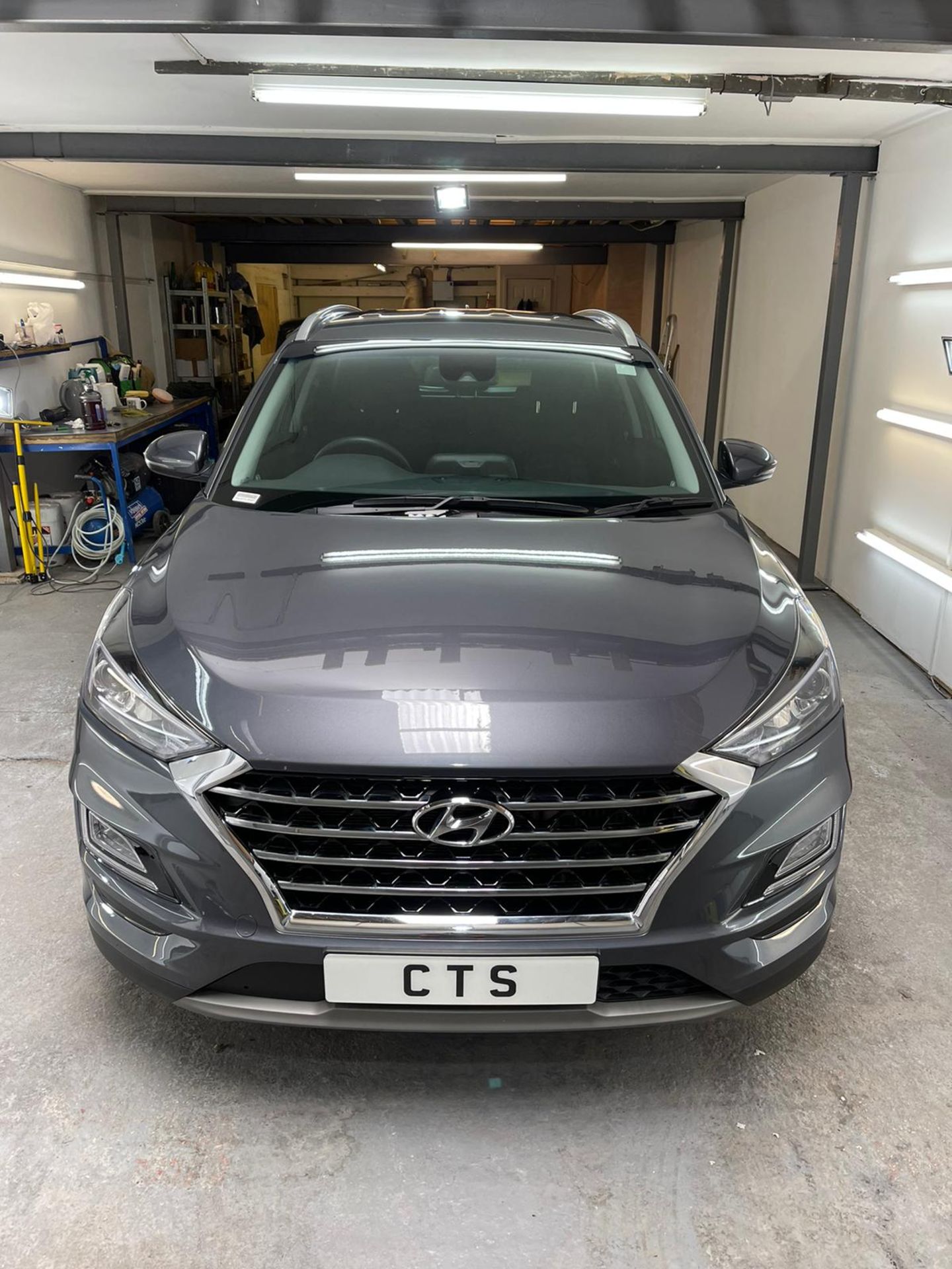 2020 HYUNDAI TUCSON SE NAV48V MHEV CRD HYBRID GREY ESTATE, ONLY 9982 MILES FROM NEW *PLUS VAT* - Image 2 of 16