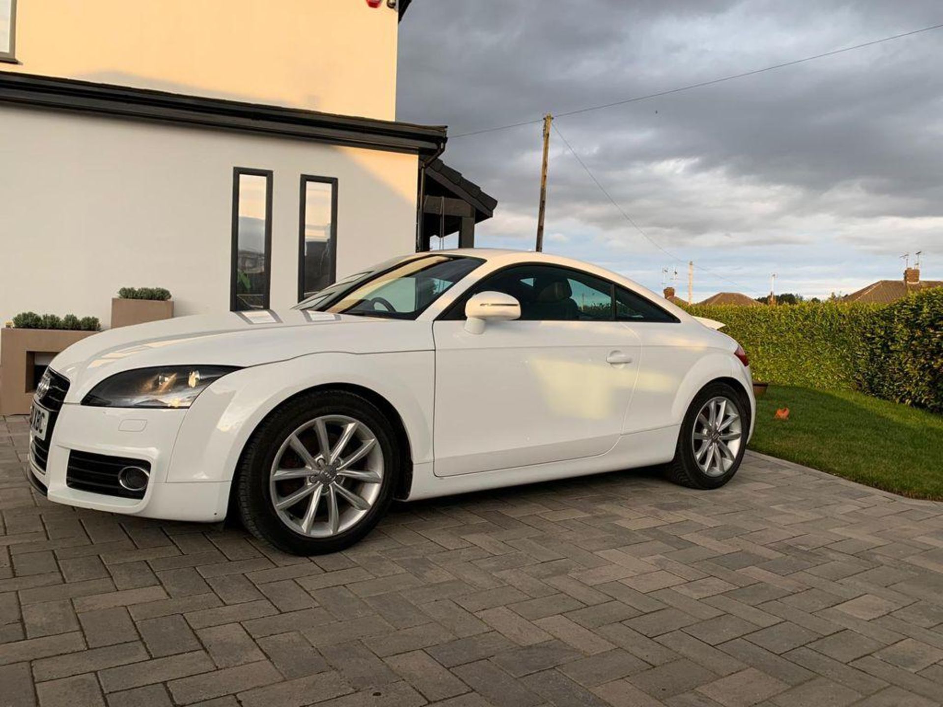 2010/60 AUDI TT SPORT TDI QUATTRO WHITE COUPE, 2.0 DIESEL ENGINE, 81,376 MILES *NO VAT* - Image 5 of 24