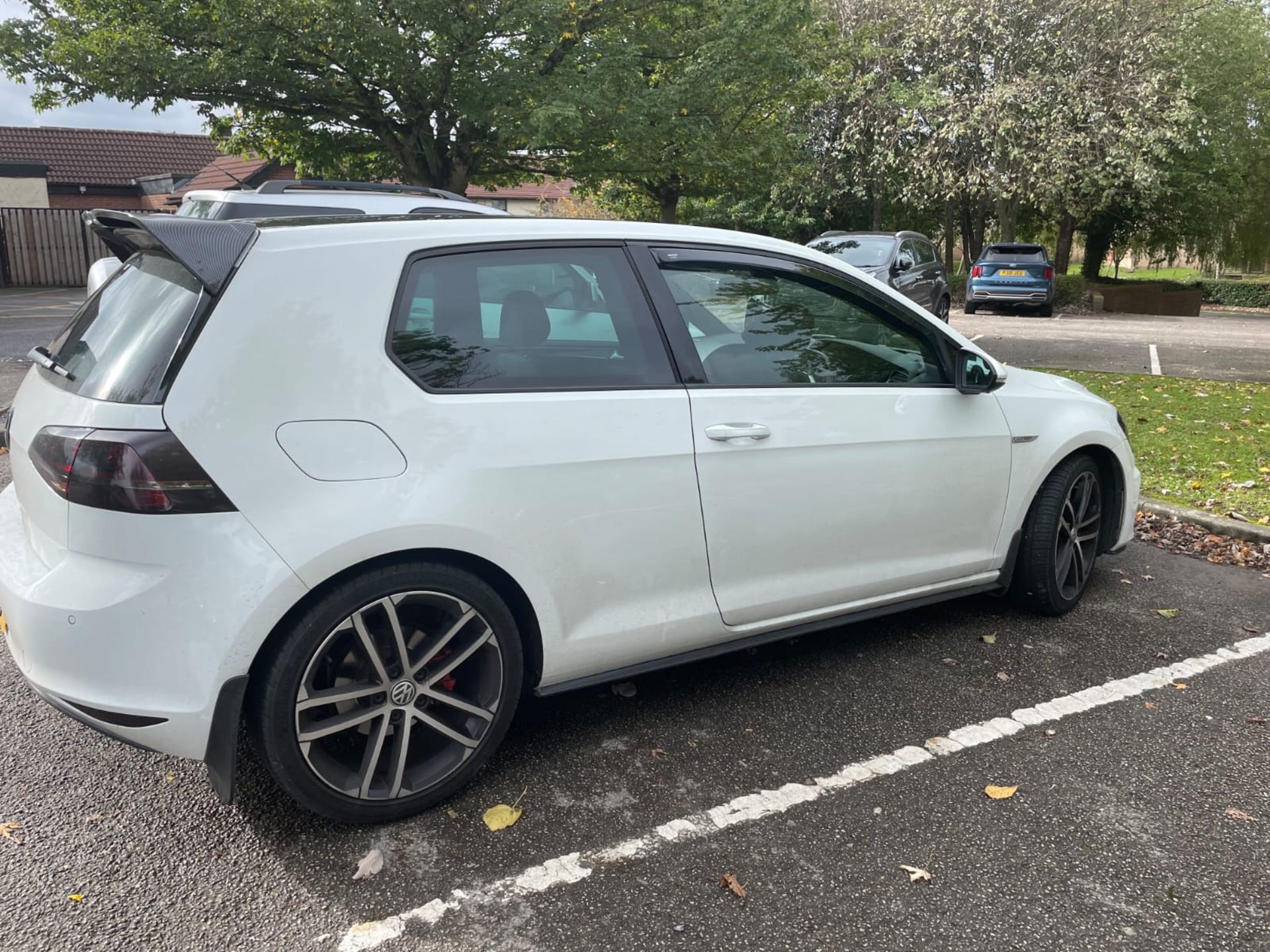 2015 VOLKSWAGEN GOLF GTD S-A WHITE HATCHBACK, 57K MILES WITH FSH, 2.0 DIESEL *NO VAT* - Image 5 of 9