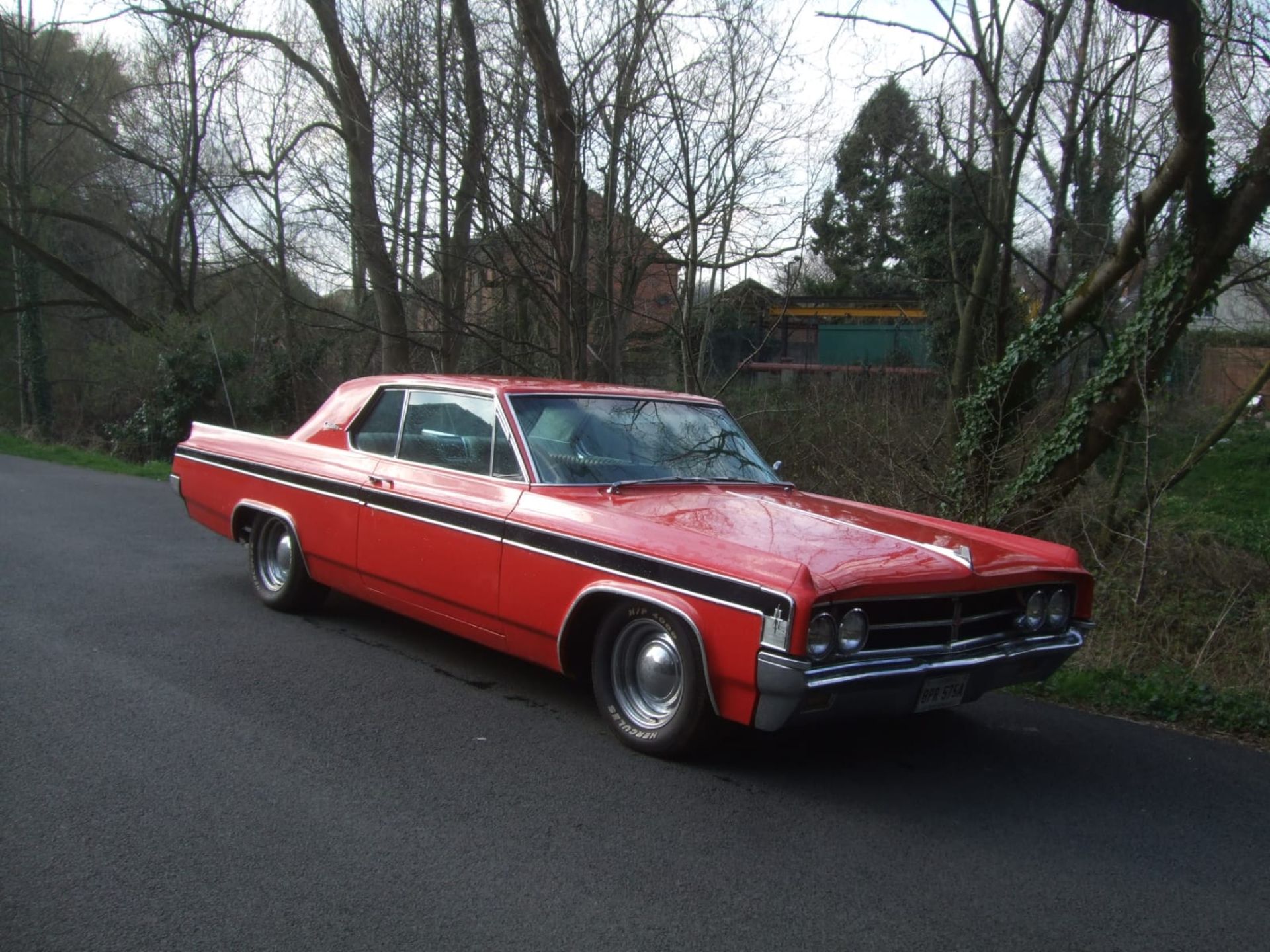 1963 OLDSMOBILE, STARFIRE COUPE, RARE CAR! SHOWING 71,026 MILES, MOT AND TAX EXEMPT *NO VAT*