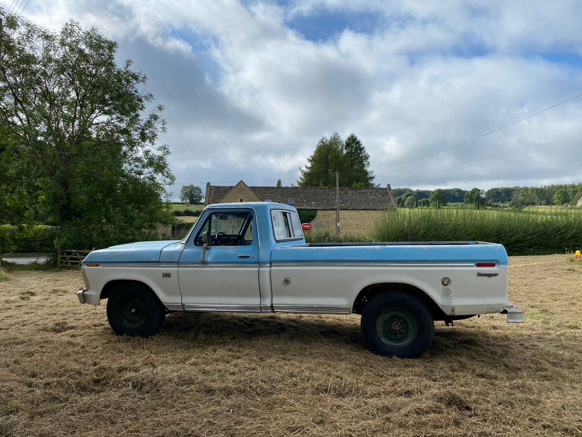 1975 FORD F-250 6.4 (390) V8, 4 SPEED MANUAL, HAS JUST BEEN REGISTERED, NEW BENCH SEAT *NO VAT* - Image 9 of 22