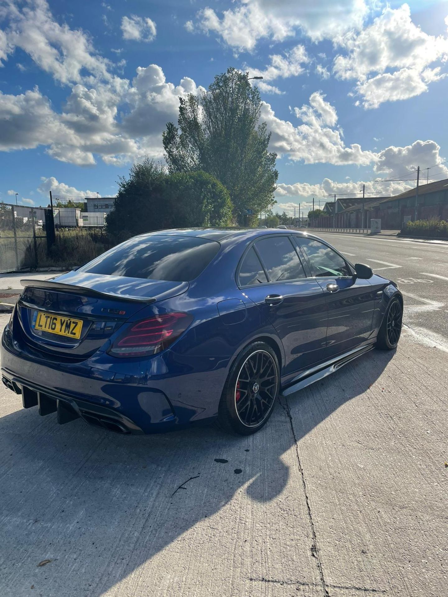 2016 MERCEDES-BENZ AMG C63 S PREMIUM AUTO BLUE SALOON, 4.0 PETROL, 31,500 MILES *NO VAT* - Image 5 of 10