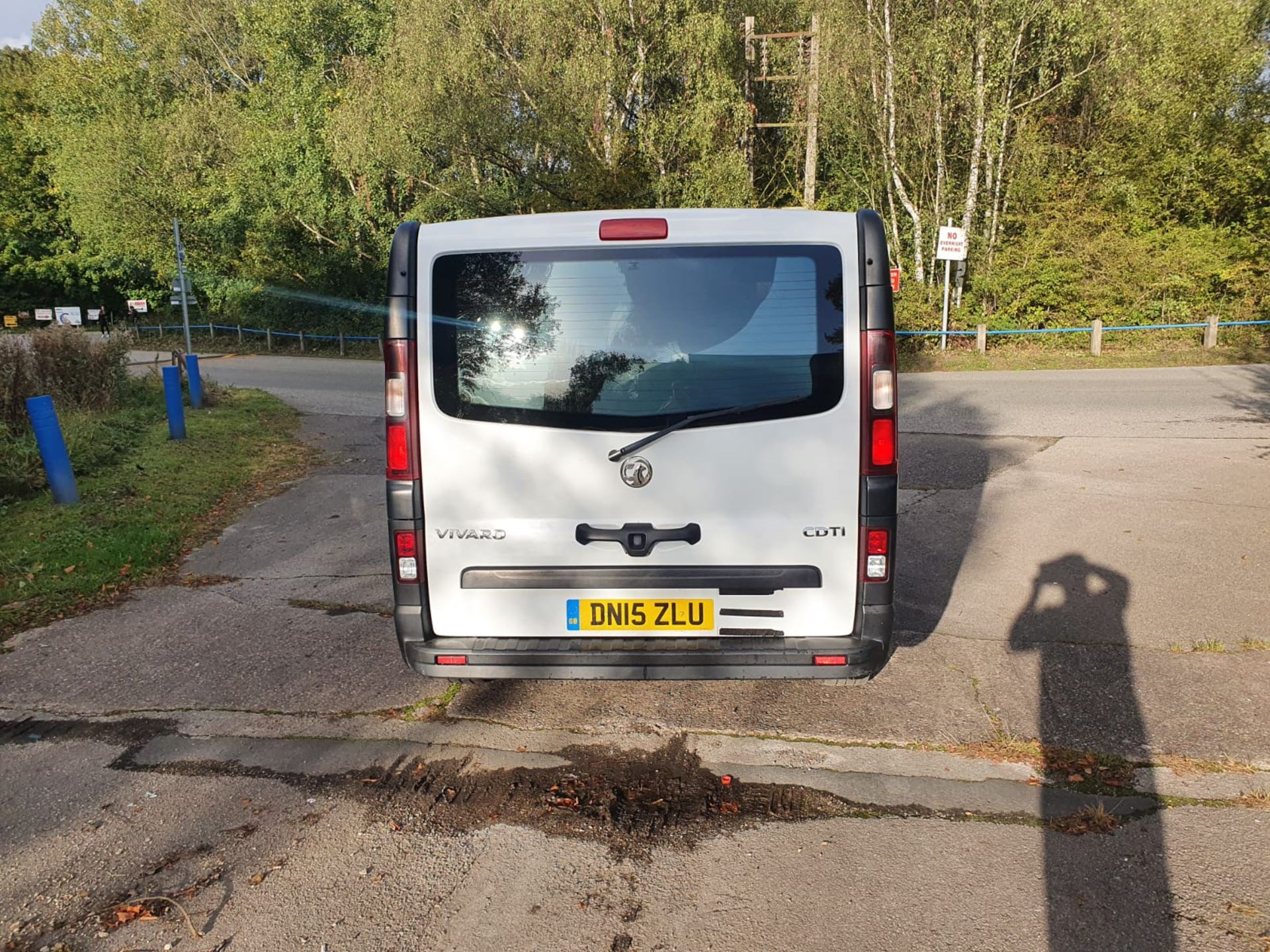 2015 VAUXHALL VIVARO CDTI WHITE MPV, 1.6 DIESEL ENGINE, SHOWING 98,446 MILES *NO VAT* - Image 5 of 18