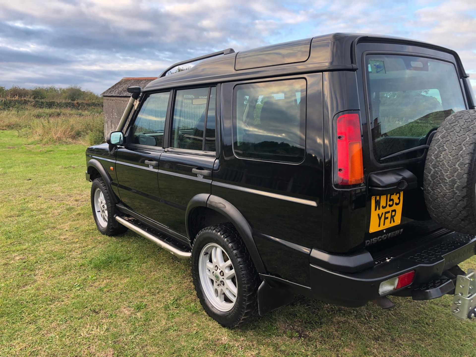 2003 LAND ROVER DISCOVERY TD5 GS AUTO 7 SEAT BLACK ESTATE, 132,559 MILES, 2.5 DIESEL ENGINE *NO VAT* - Image 5 of 15