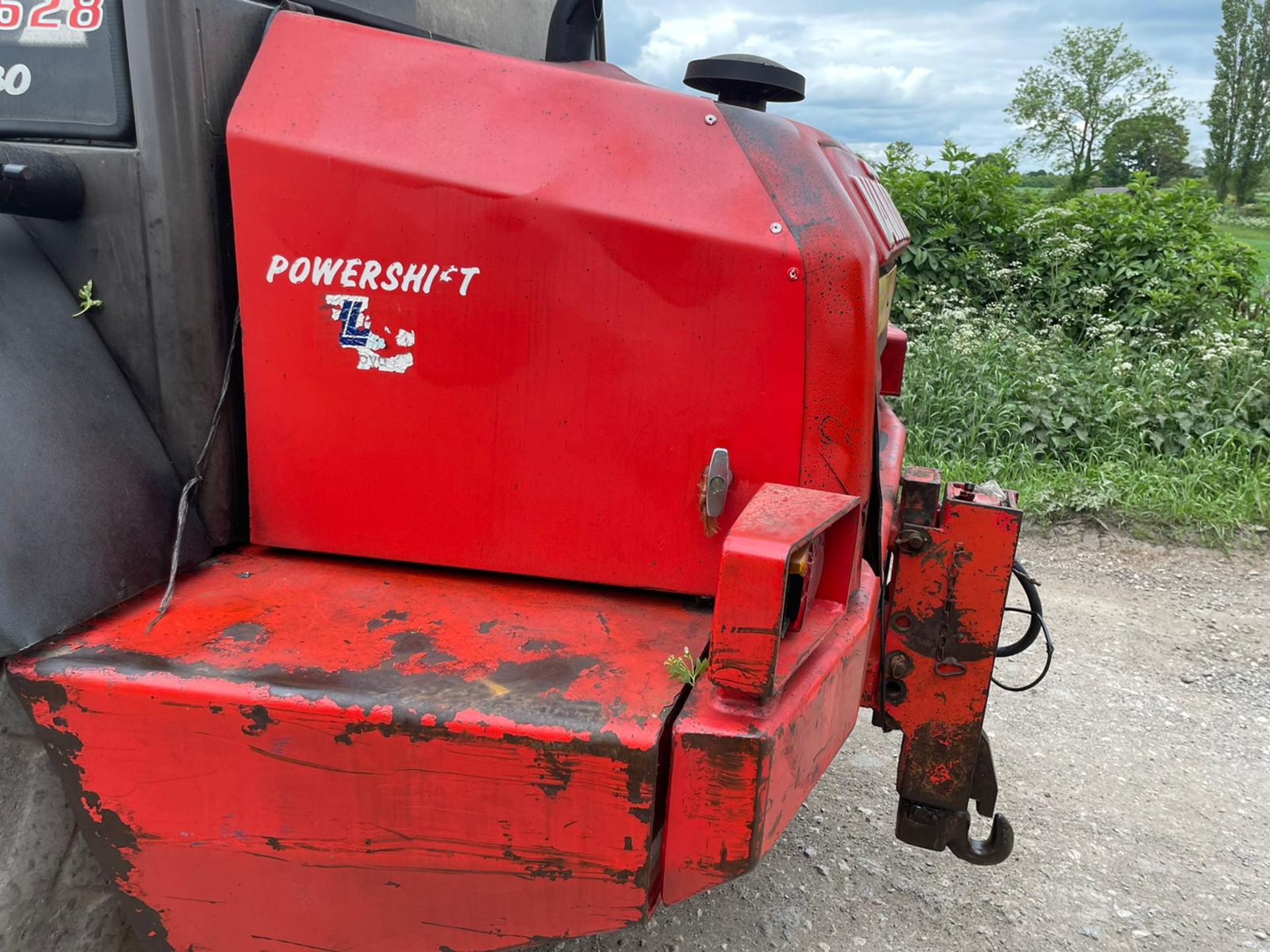 2000 MANITOU MLA 628 ARTICULATED TELESCOPIC TELEHANDLER, RUNS DRIVES AND LIFTS *PLUS VAT* - Image 11 of 13