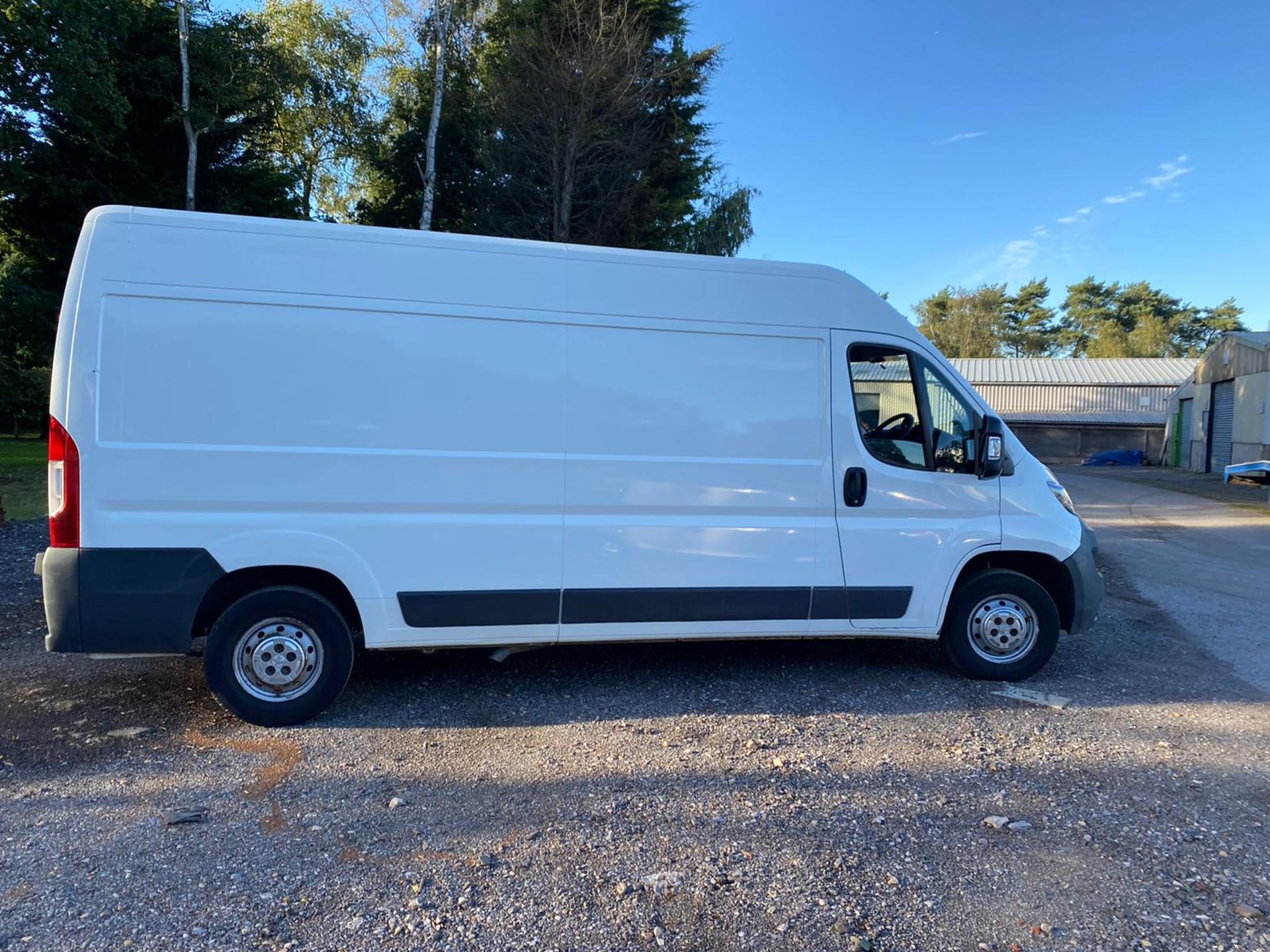 2018 PEUGEOT BOXER 335 PRO L3H2 BLUE HDI WHITE PANEL VAN, 100K MILES, 2.0 DIESEL *NO VAT* - Image 6 of 9