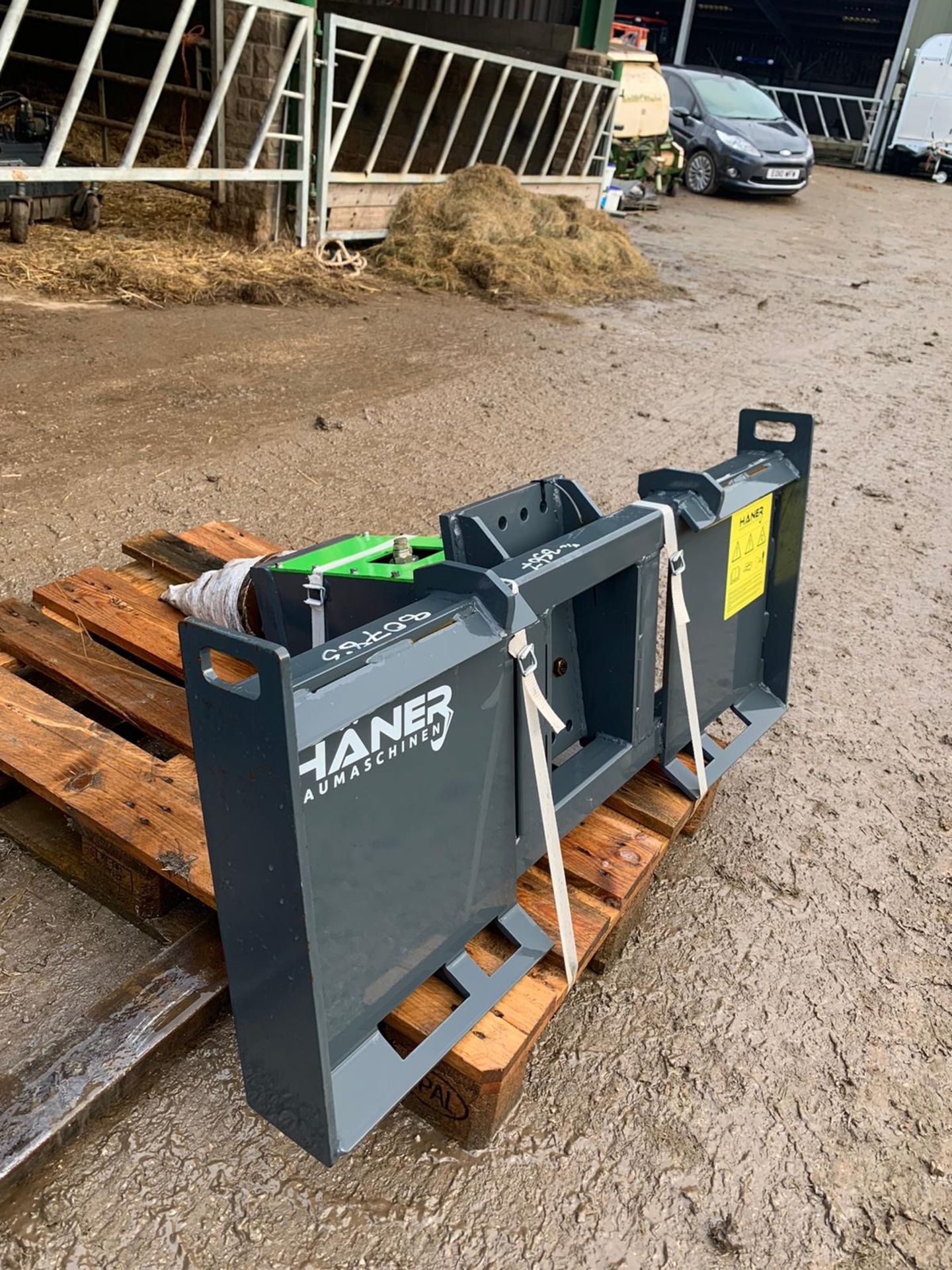 BRAND NEW AND UNUSED HANER HKS 180 STUMP SPLITTER, SUITABLE FOR SKIDSTEER *PLUS VAT* - Image 3 of 6