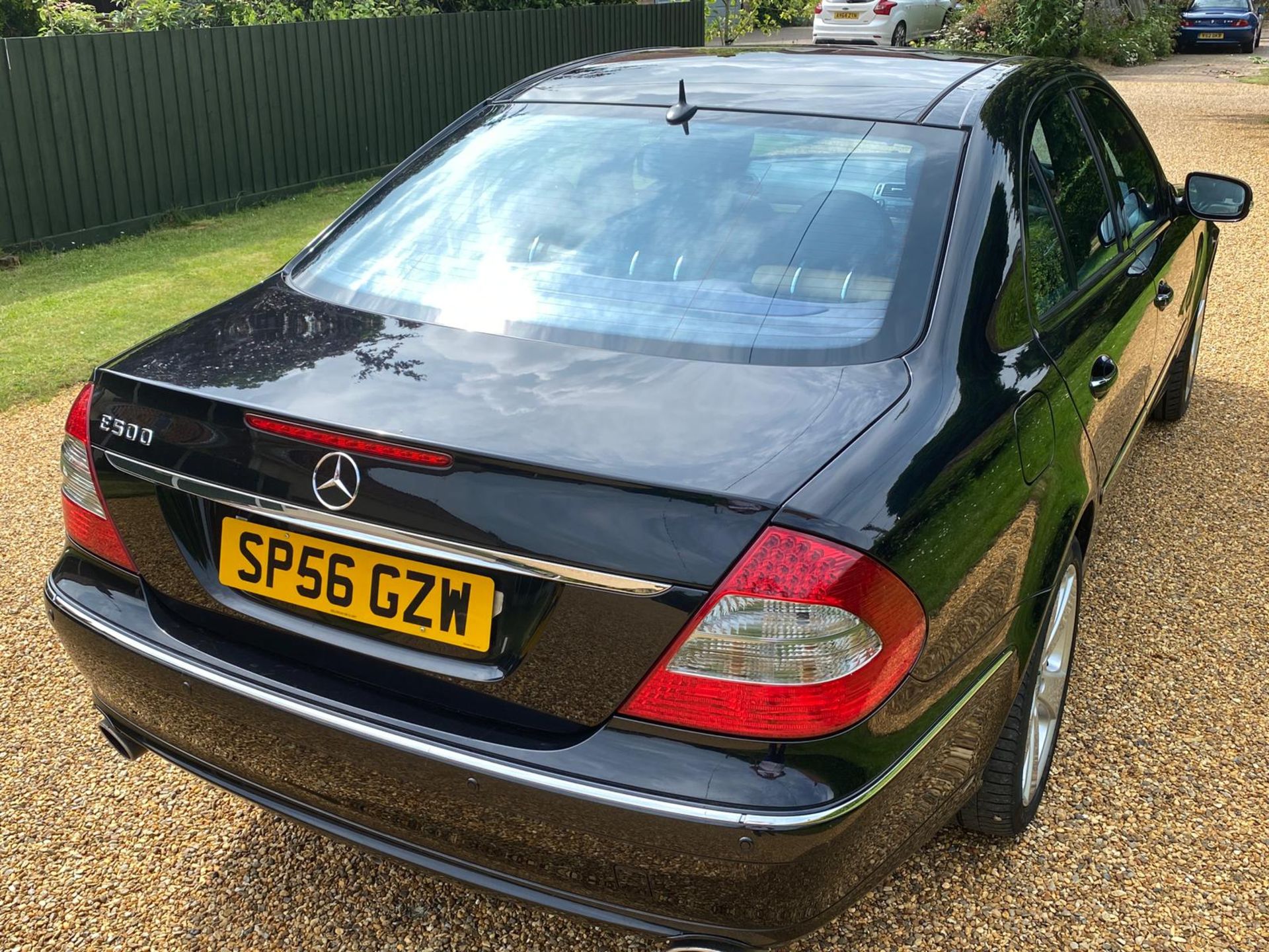 2006 MERCEDES E500 SPORT AUTO BLACK 4 DOOR SALOON, 5461cc GAS BI-FUEL, 188,042 MILES *NO VAT* - Image 6 of 25