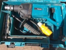 USED MAKITA 8406C CORDED DIAMOND CORE DRILL (ROATRY AND PERCUSSION) 110v *NO VAT*