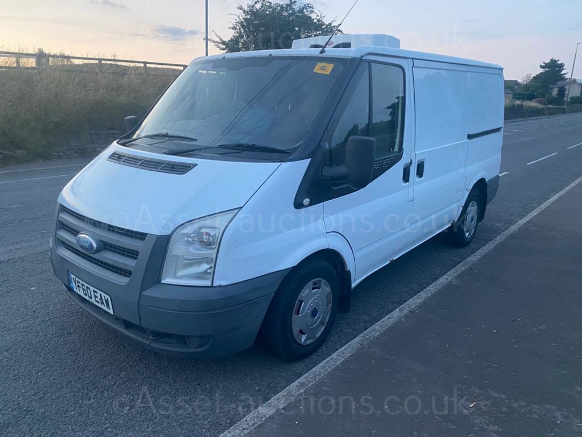 2011/60 FORD TRANSIT 115 T280S FWD WHITE FRIDGE PANEL VAN, 2.2 DIESEL ENGINE, 189,265 MILES *NO VAT* - Image 6 of 24