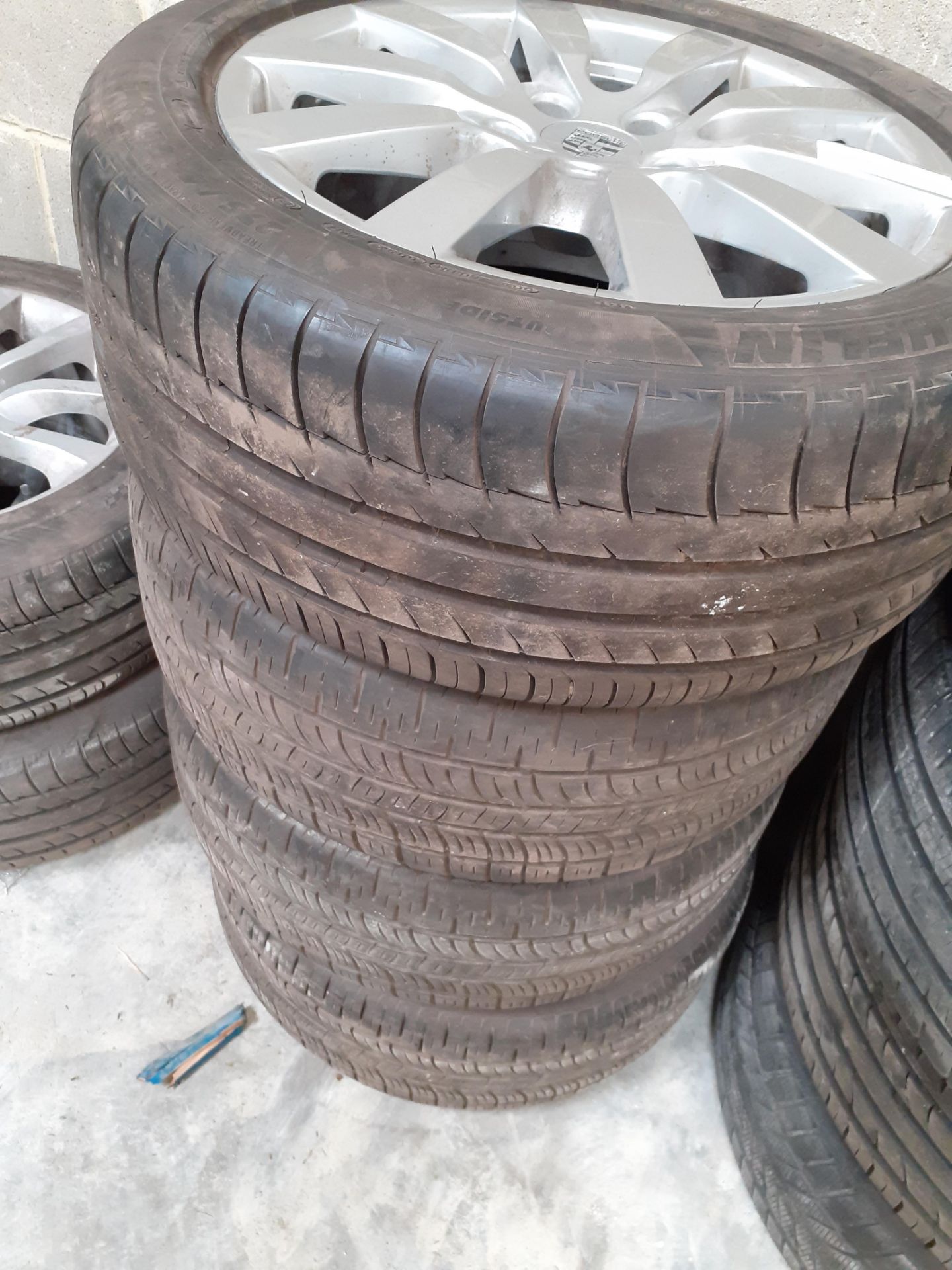 4 x PORSCHE CAYENNE ALLOY WHEELS WITH TYRES 275 40 22 *NO VAT* - Image 2 of 2