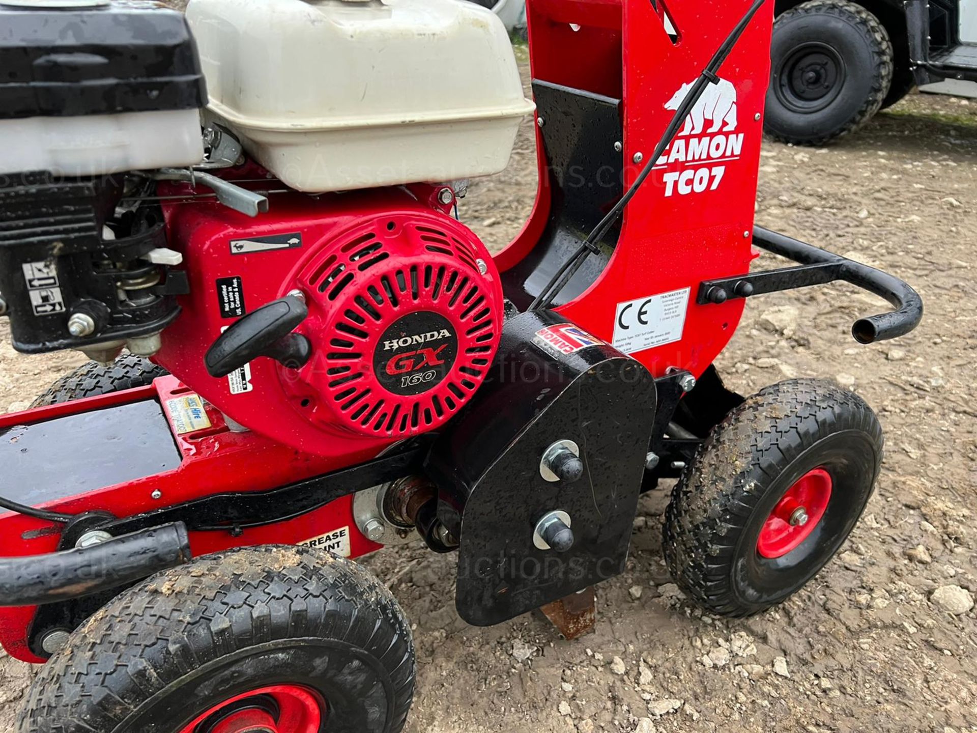 2020 CAMON TC07 TURF CUTTER, RUNS AND WORKS WELL, LIKE NEW, GREAT CONDITION, HONDA GX160 ENGINE - Image 8 of 9