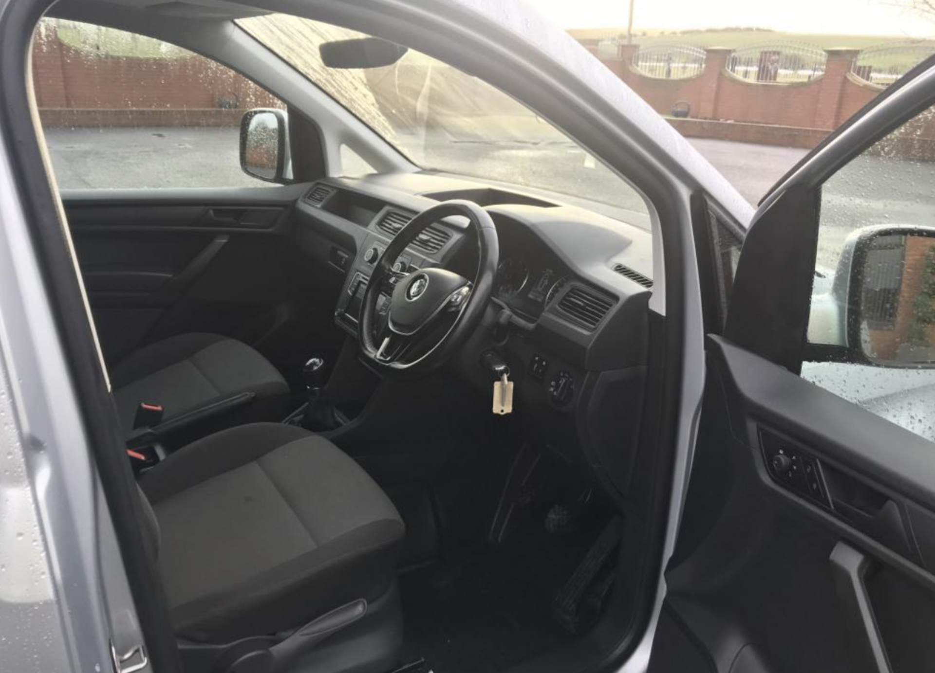 2017 VOLKSWAGEN CADDY C20 HIGHLINE TDI, PANEL VAN, SAT NAV, AIR CONDITIONING, ALLOY WHEELS*PLUS VAT* - Image 6 of 13