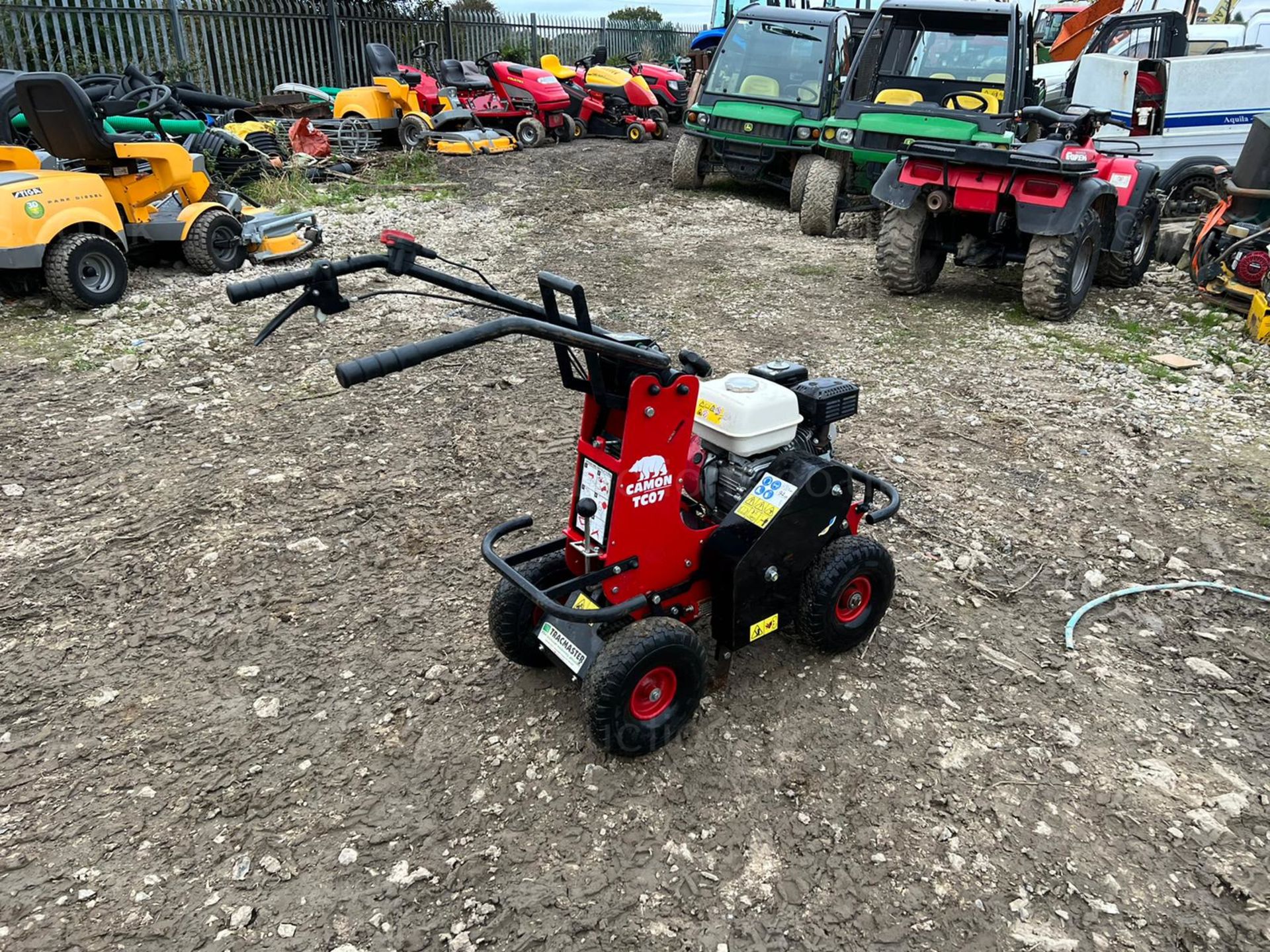 2020 CAMON TC07 TURF CUTTER, RUNS AND WORKS WELL, LIKE NEW, GREAT CONDITION, HONDA GX160 ENGINE - Image 4 of 9