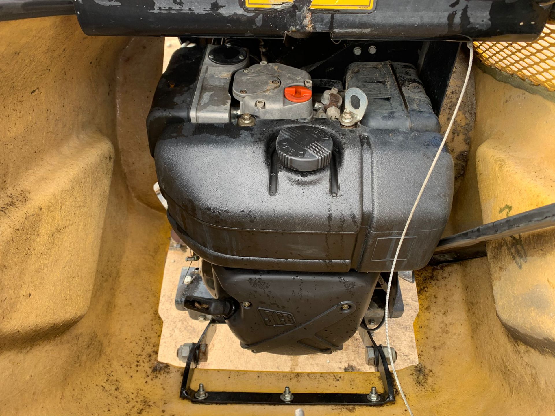 2018 JCB HTD-5 DIESEL TRACKED DUMPER, RUNS DRIVES AND WORKS WELL, HIGH TIP DUMP *PLUS VAT* - Image 12 of 12