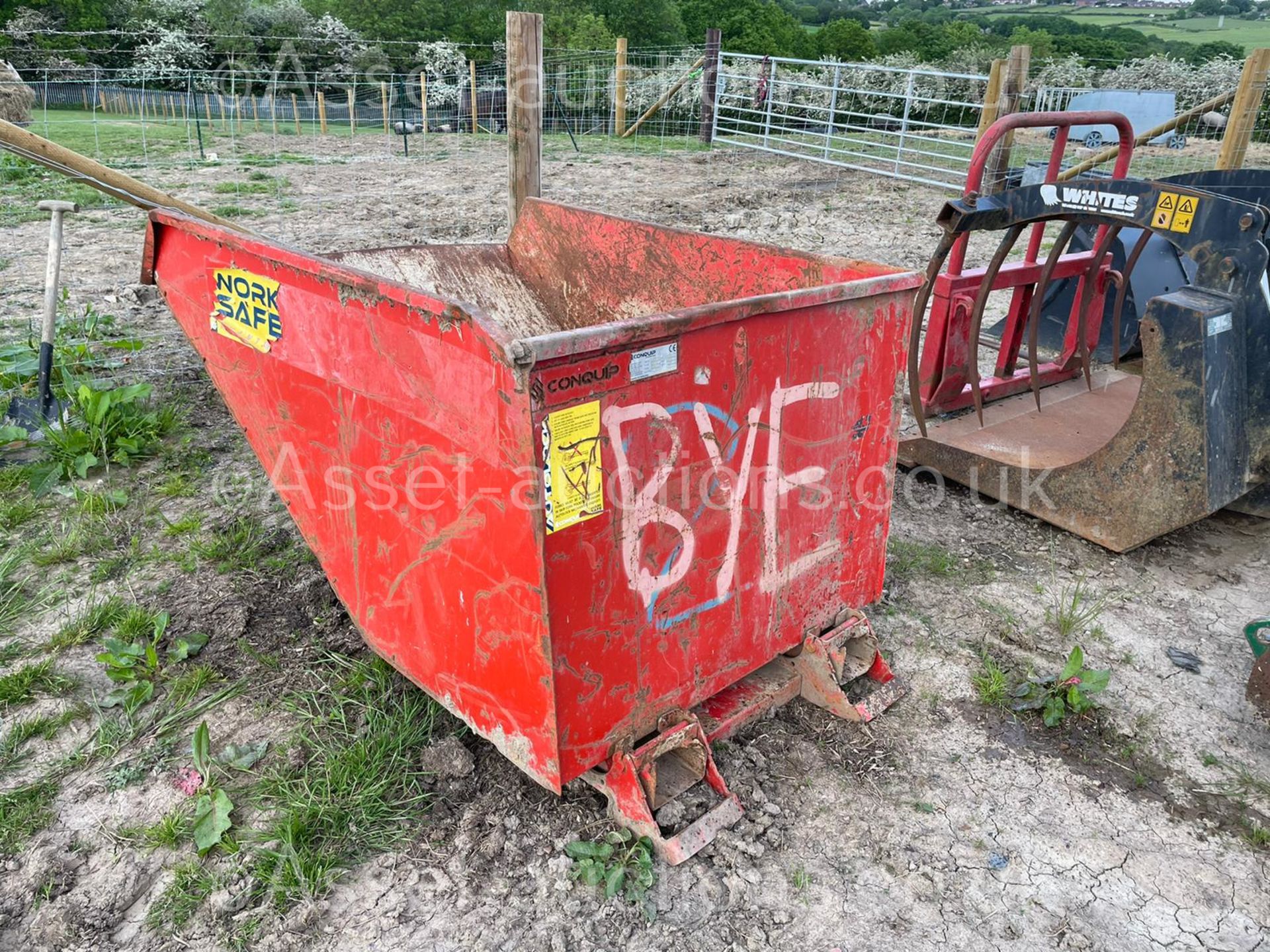 2017 CONQUIP TIPPING SKIP, 2000KG RATED CAPACITY, SUITABLE FOR PALLET FORKS *PLUS VAT* - Image 5 of 6