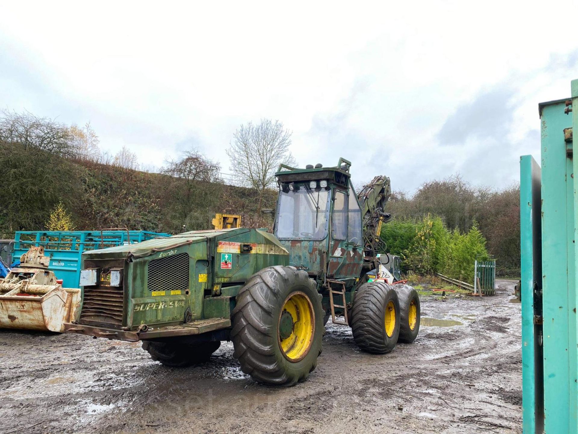 FMG 746/250 LOG HARVESTER OSA SUPER EVA, 6X6 WHEEL DRIVE, RUNS, DRIVES AND LIFTS *PLUS VAT* - Image 12 of 14