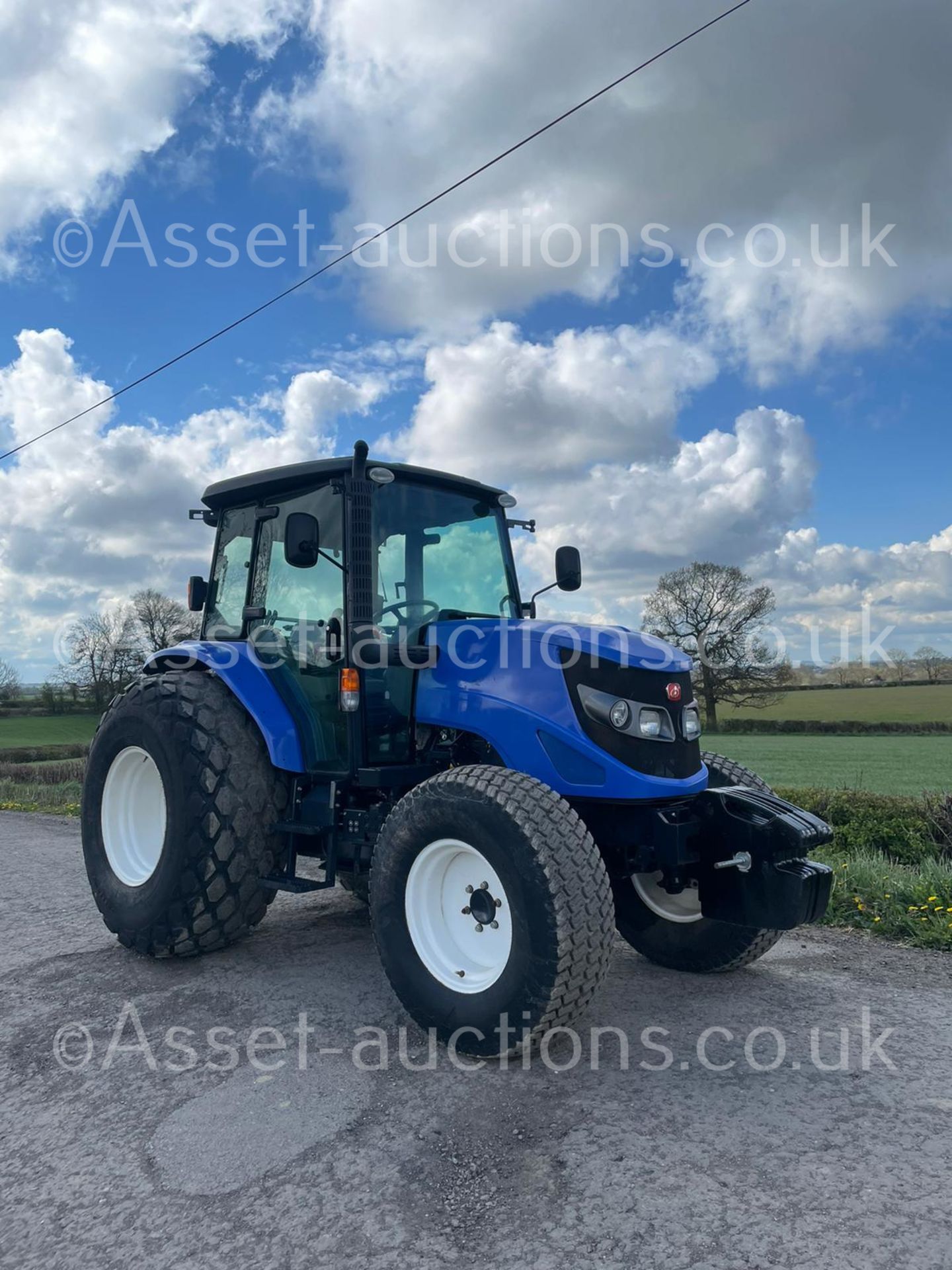 2014 ISEKI TJA8080 4 WHEEL DRIVE TRACTOR, 953 GENUINE HOURS, GRASS TYRES, SONY RADIO *PLUS VAT*