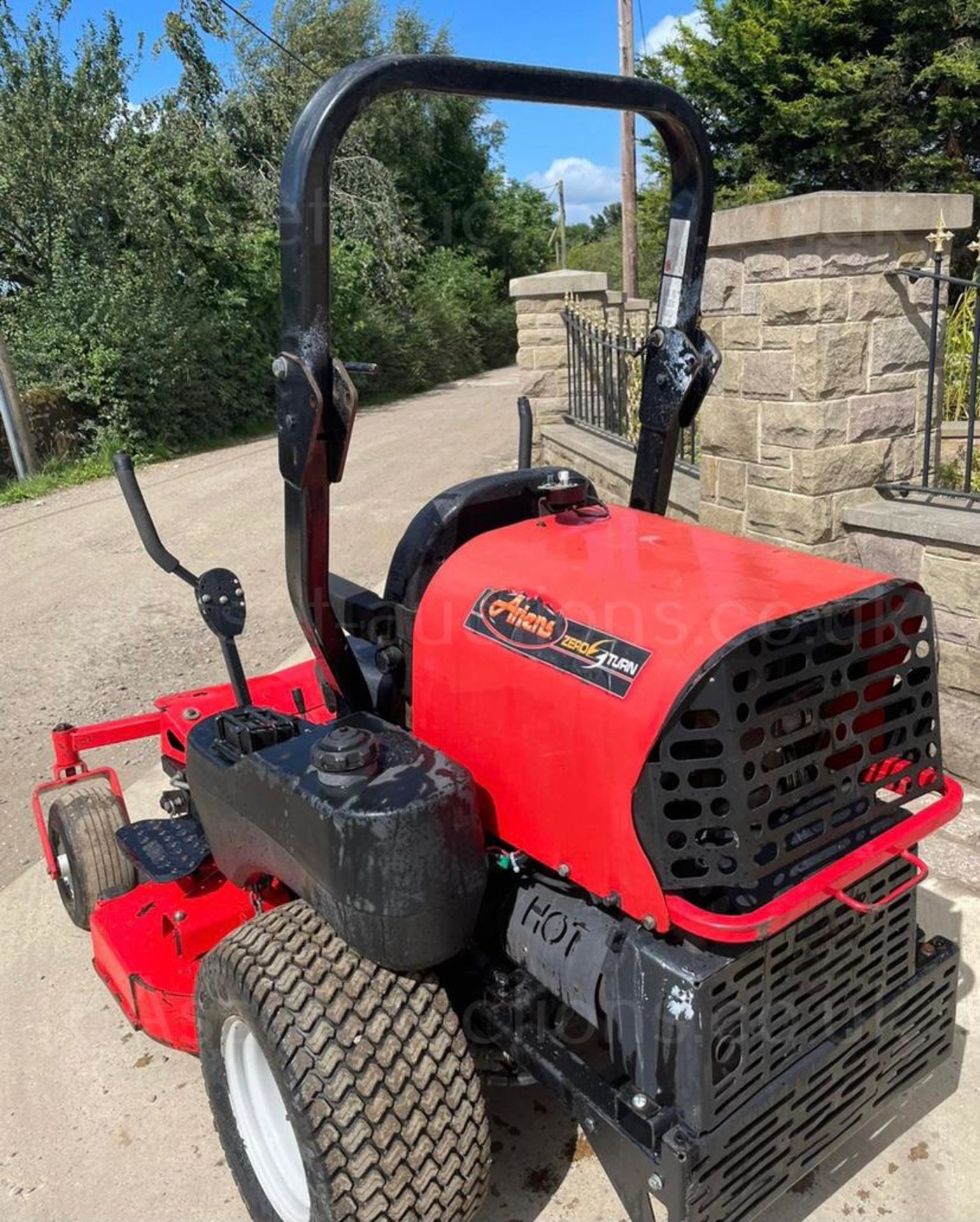 ARIENS 252 DIESEL ZERO TURN MOWER, RUNS DRIVES AND CUTS, GOOD SOLID TRIPLE BLADE DECK, ROLL BAR - Image 8 of 12