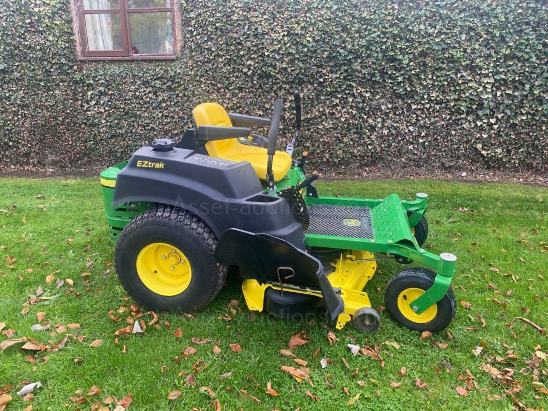 JOHN DEERE RIDE ON MOWER Z425, ZERO TURN, ONLY 185 HOURS FROM NEW *PLUS VAT*