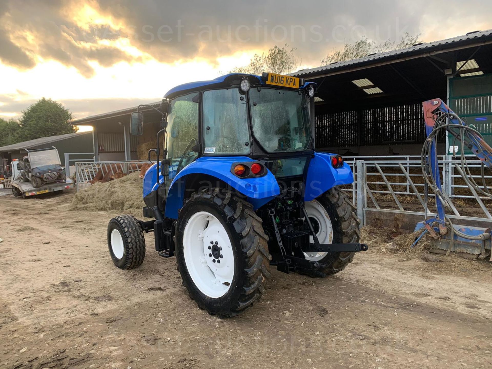 2016 NEW HOLLAND T455 55hp TRACTOR, RUNS DRIVES AND WORKS, CABBED, ROAD REGISTERED *PLUS VAT* - Image 8 of 30