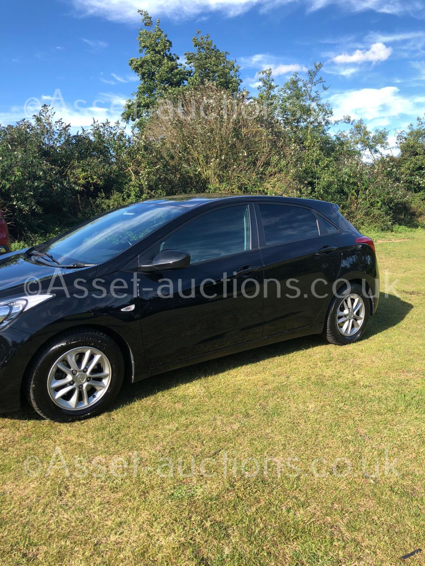 2013/13 REG HYUNDAI I30 ACTIVE CRDI AUTO 1.6 DIESEL BLACK 5DR HATCHBACK, SHOWING 1 FORMER KEEPER - Image 3 of 30