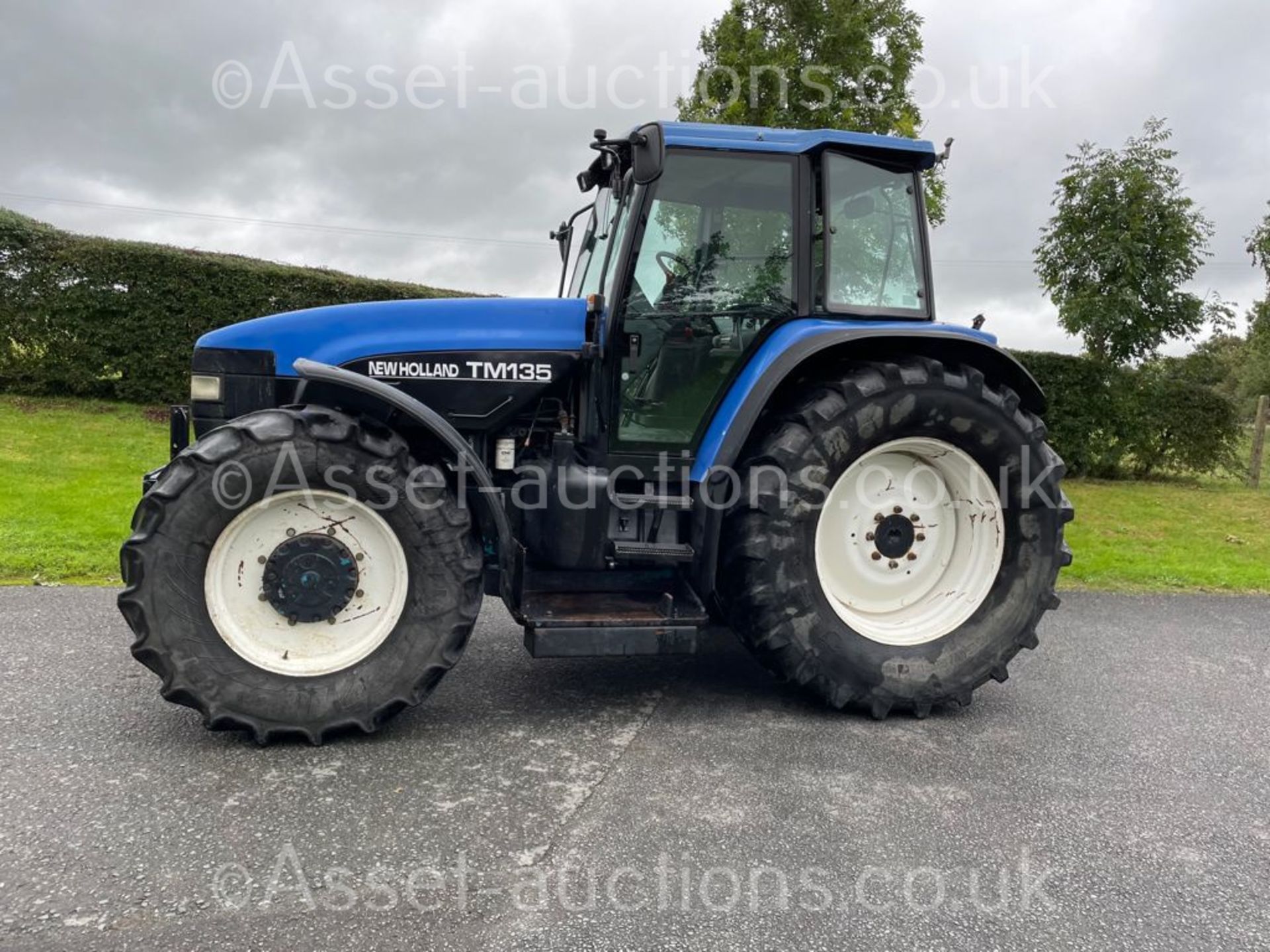 1997 NEW HOLLAND 8360 TRACTOR, APPROX 12000 HOURS, ENGINE GEARBOX AND HYDRAULICS WORKING PERFECTLY - Image 5 of 16