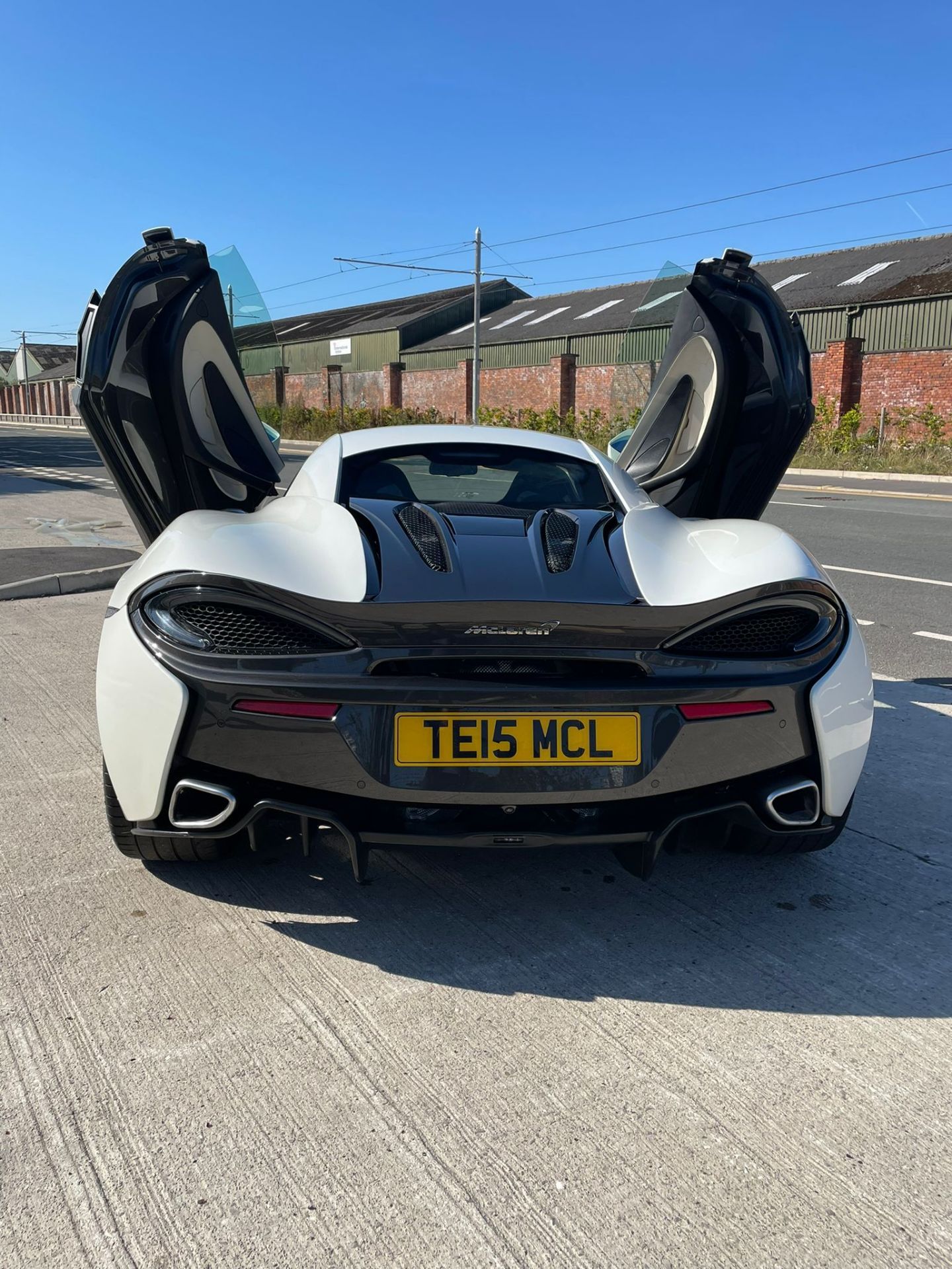 2016 MCLAREN 540C COUPE AUTO WHITE COUPE, 3.8 PETROL ENGINE, SHOWING 30K MILES *NO VAT* - Image 3 of 12