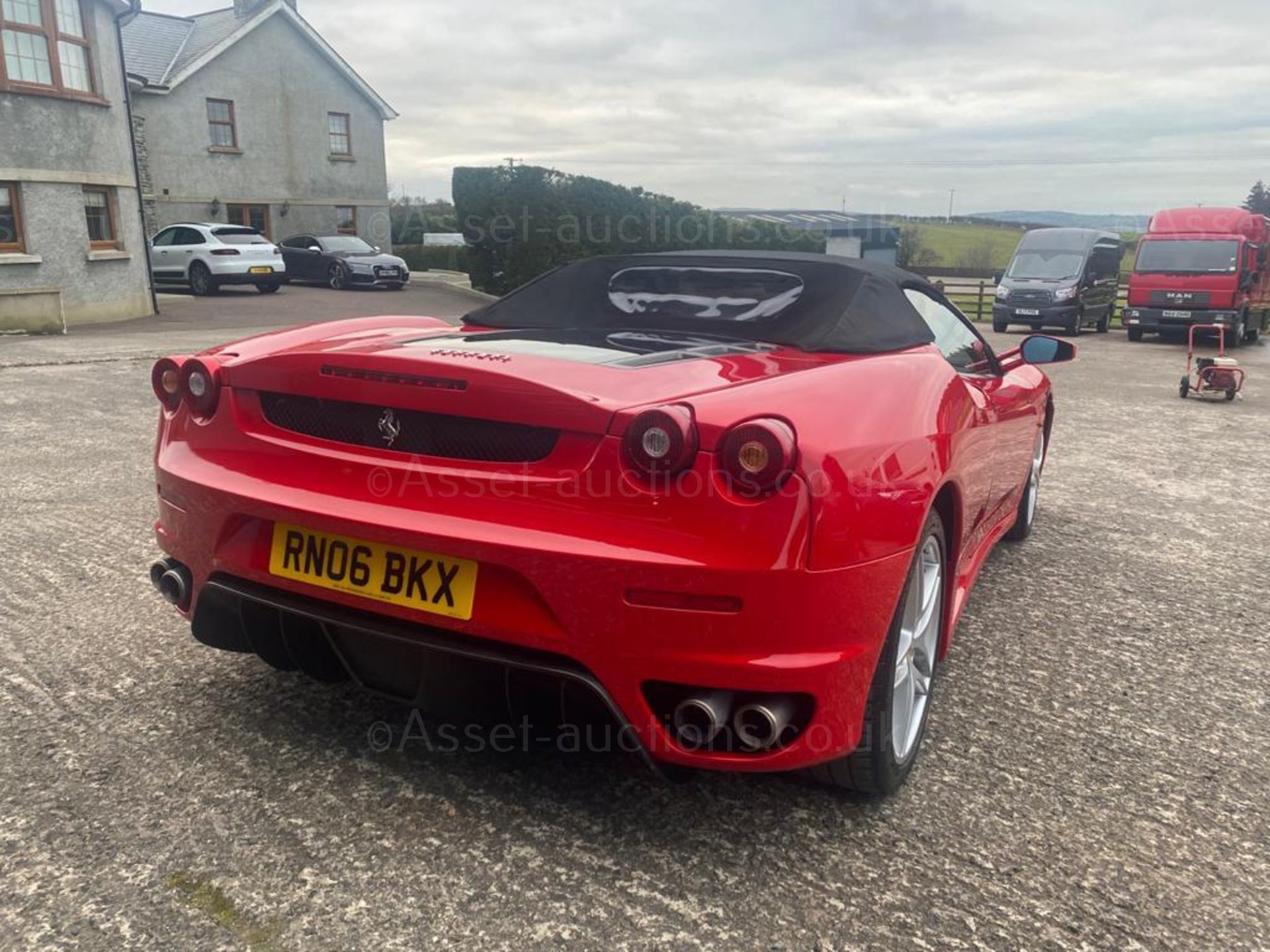 2006 FERRARI F430 SPIDER F1 CONVERTIBLE RED SPORTS CAR, SHOWING 3 FORMER KEEPERS *NO VAT* - Image 7 of 28