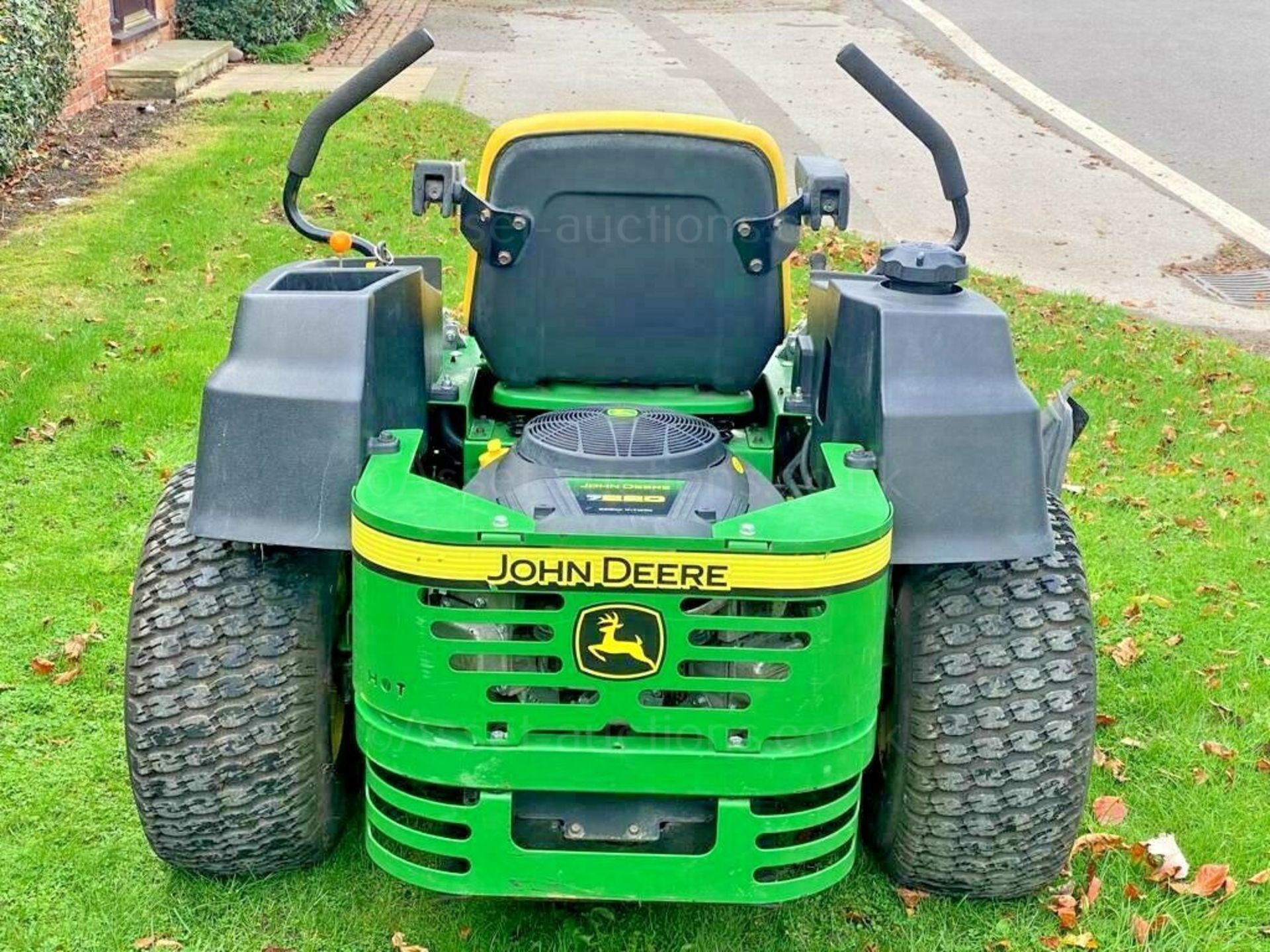 JOHN DEERE RIDE ON MOWER Z425, ZERO TURN, ONLY 185 HOURS FROM NEW *PLUS VAT* - Image 5 of 10