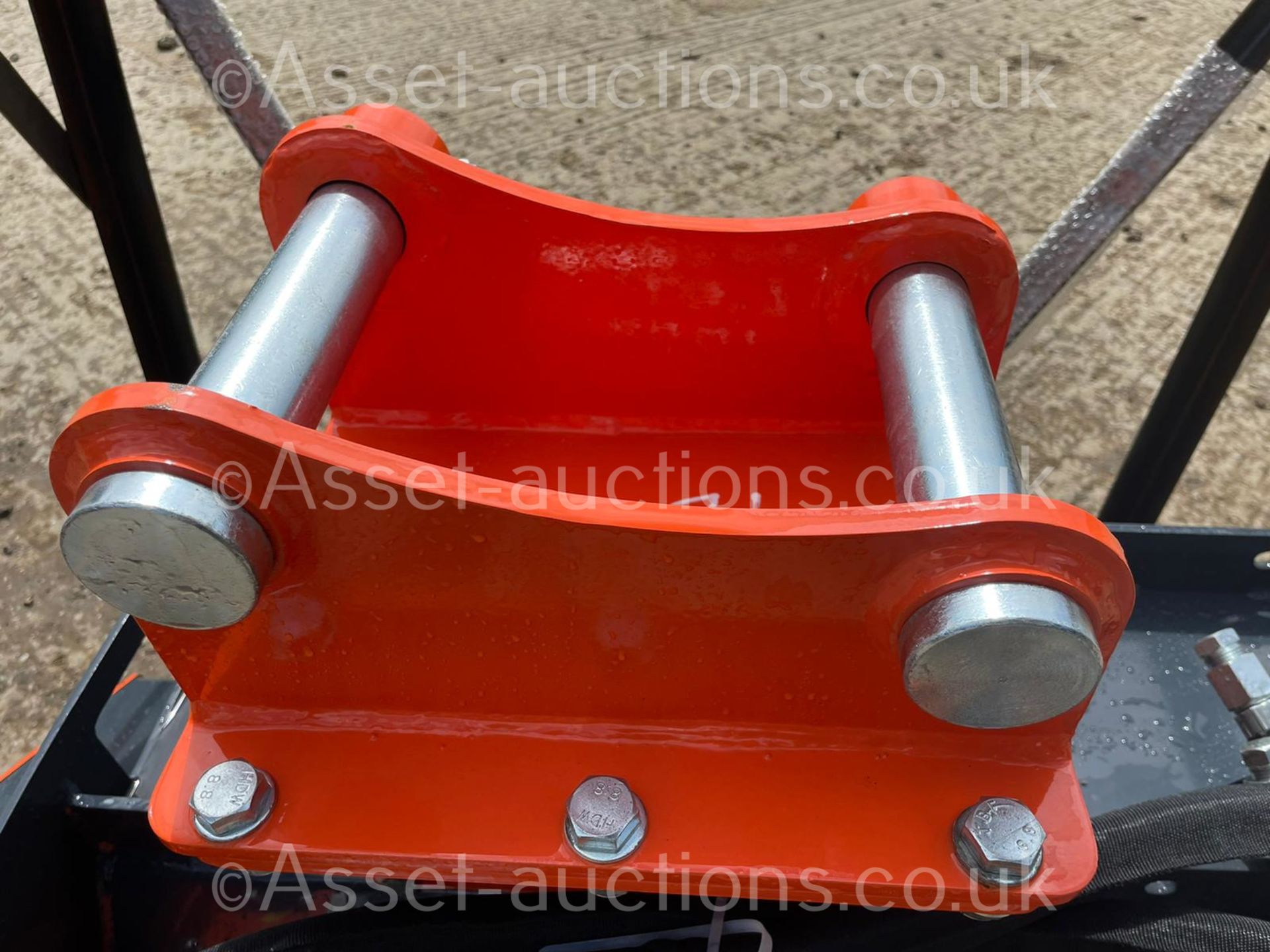 NEW AND UNUSED HEAVY DUTY MULCHER FLAIL MOWER, HYDRAULIC DRIVEN, 45mm PINS *PLUS VAT* - Image 11 of 20