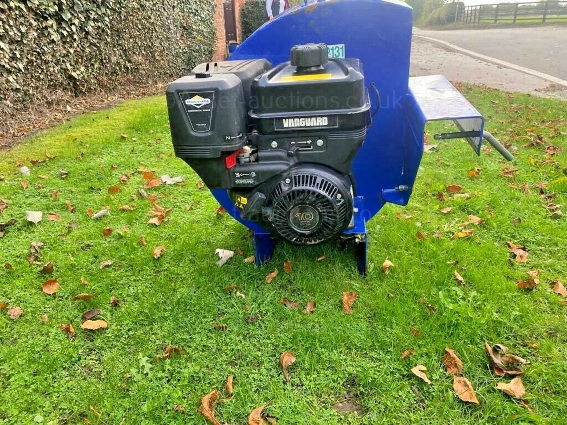 LEAF / LITTER VACUUM COLLECTOR, TRUCK TAILGATE/TRAILER MOUNTED, OVERTON TERRIER T-10, 16' WONDERHOSE - Image 7 of 8