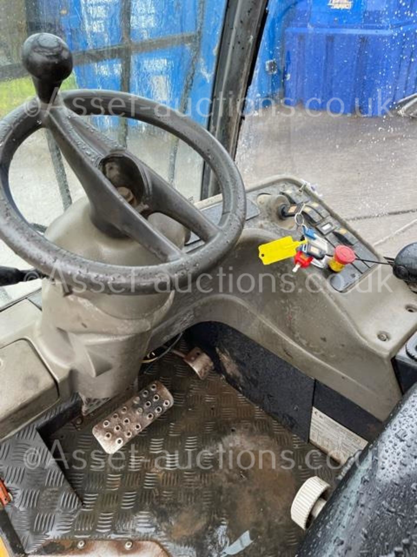 JCB TLT30 TELETRUCK, 8700 HOURS, RUNS DRIVES AND LIFTS FINE *PLUS VAT* - Image 13 of 14