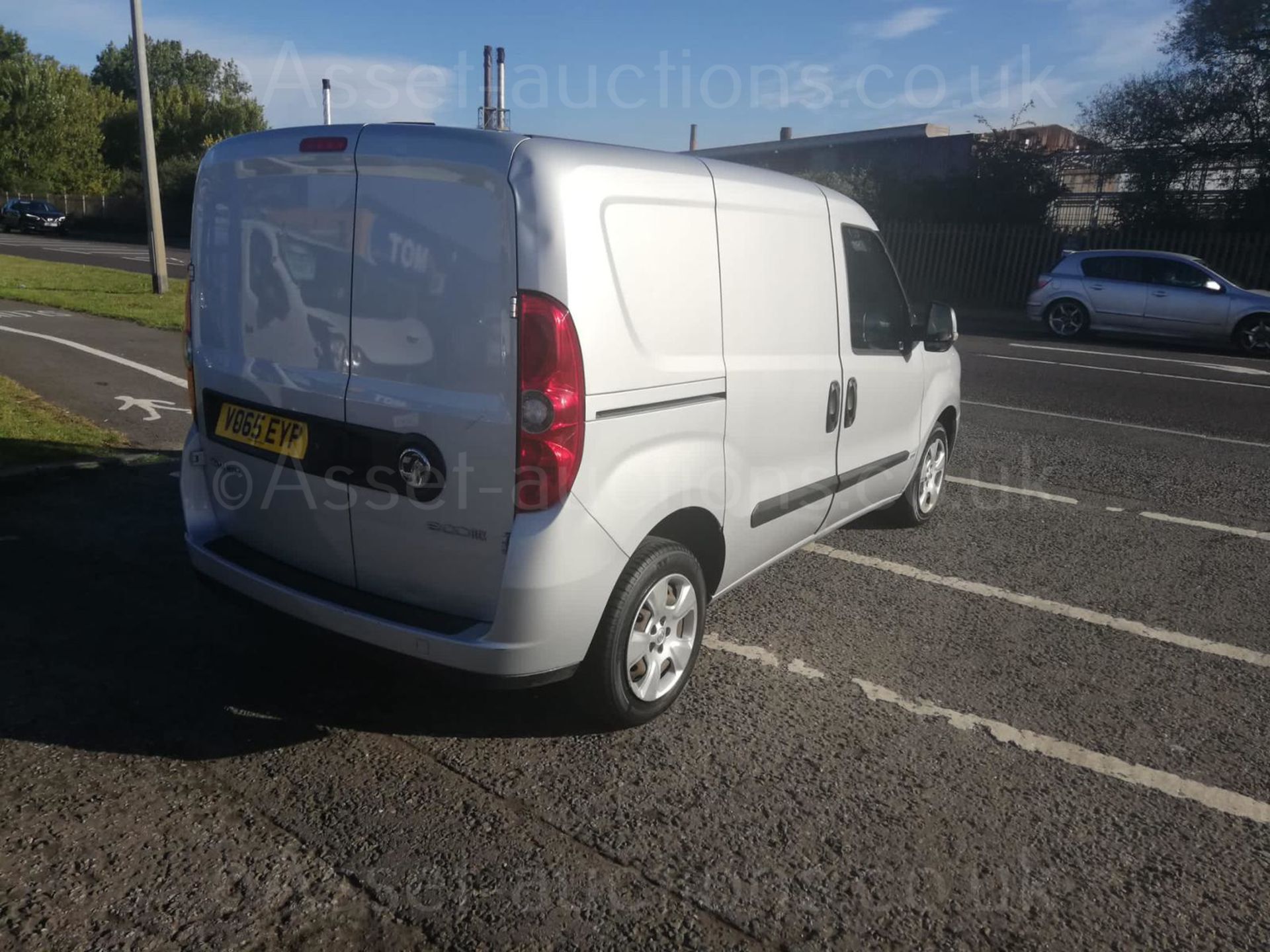 2015 VAUXHALL COMBO 2000 L1H1 CDTI S/S SPORT SILVER PANEL VAN, 1.3 DIESEL, 83K MILES *PLUS VAT* - Image 14 of 20