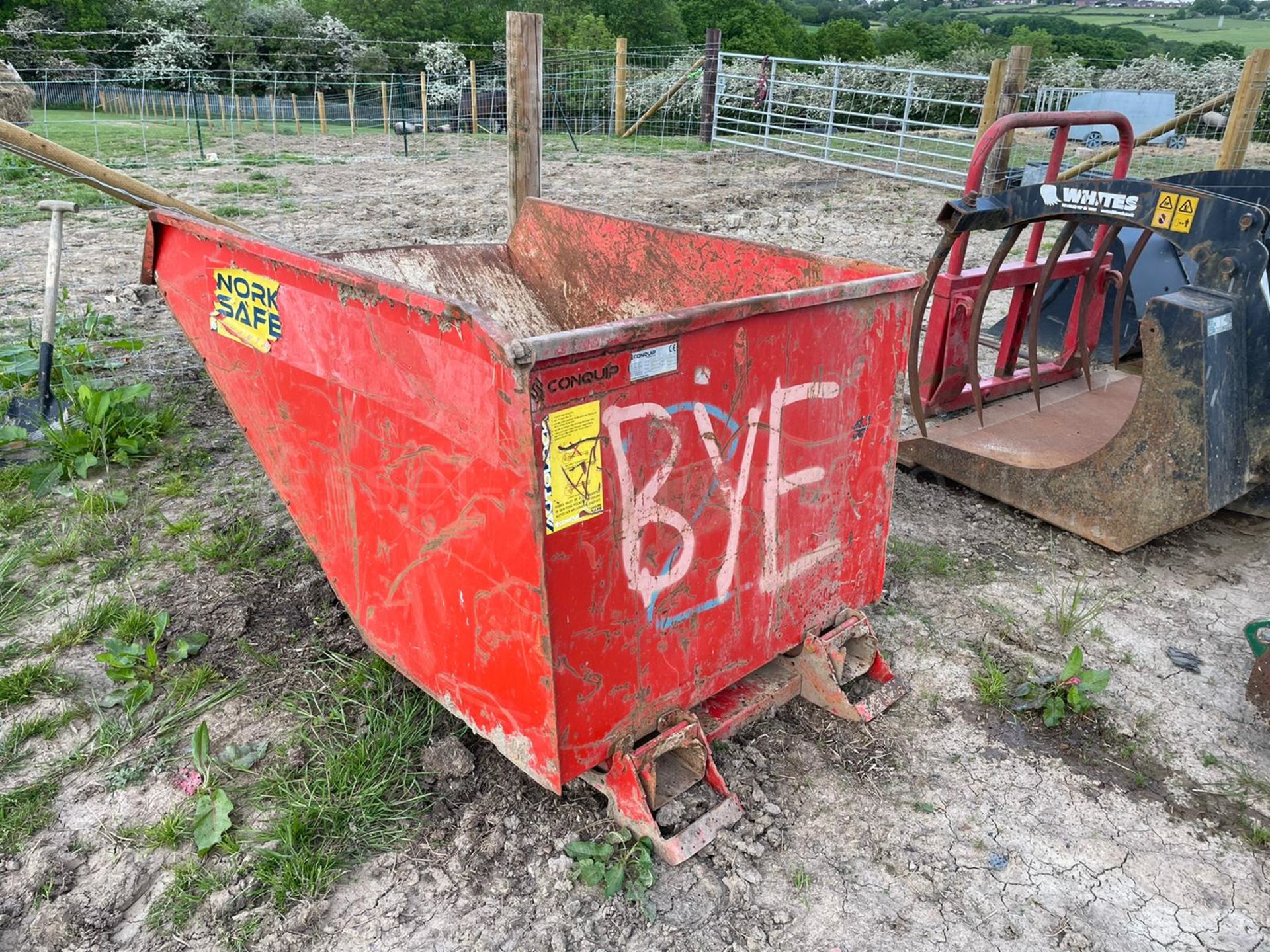 2017 CONQUIP TIPPING SKIP, 2000KG RATED CAPACITY, SUITABLE FOR PALLET FORKS *PLUS VAT* - Image 6 of 6