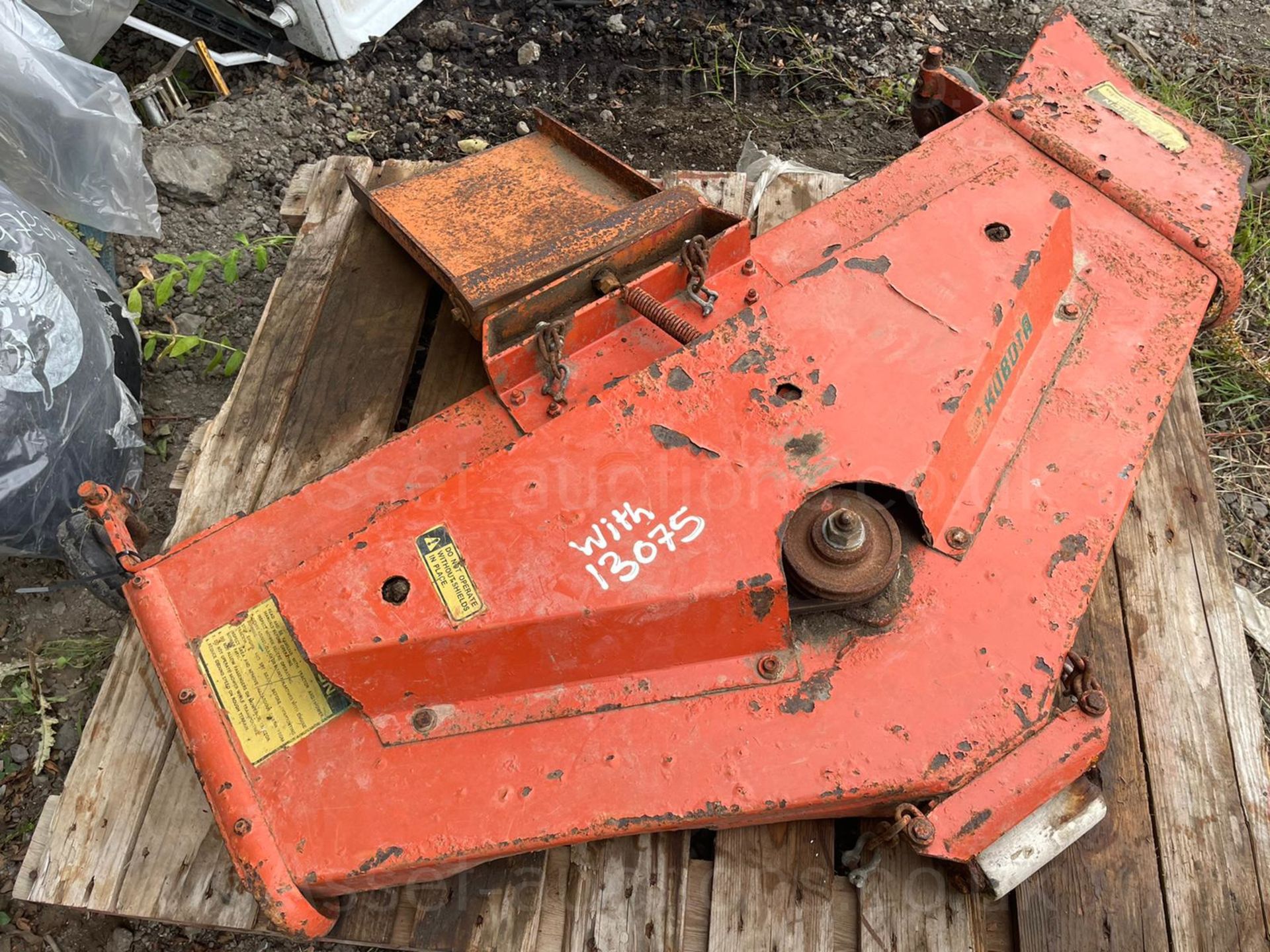 KUBOTA B5100 COMPACT TRACTOR WITH UNDERSLUNG MOWER, RUNS, DRIVES AND WORKS *PLUS VAT* - Image 20 of 24